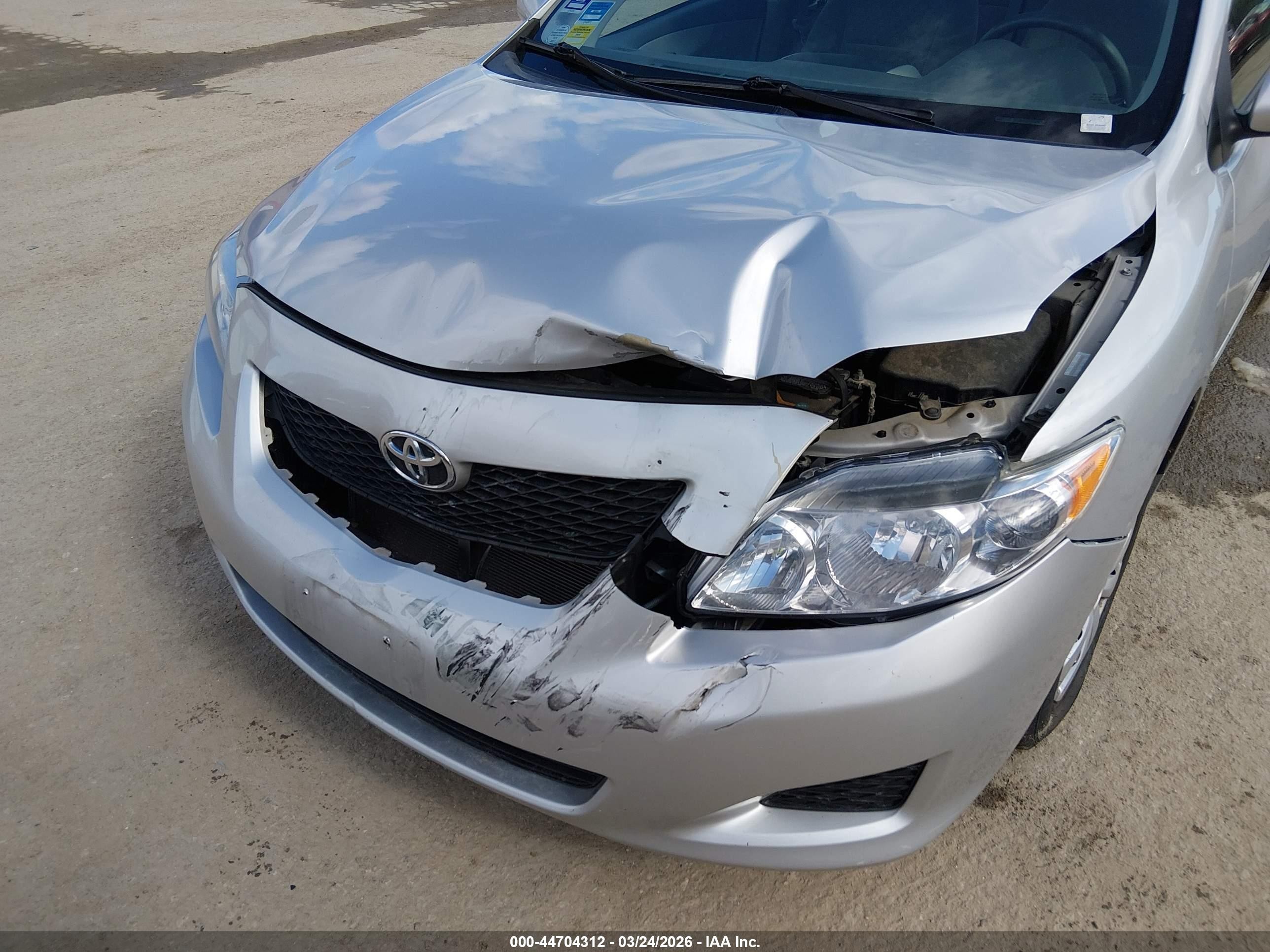 2009 Toyota Corolla Le Silver vin: 1NXBU40E89Z042837