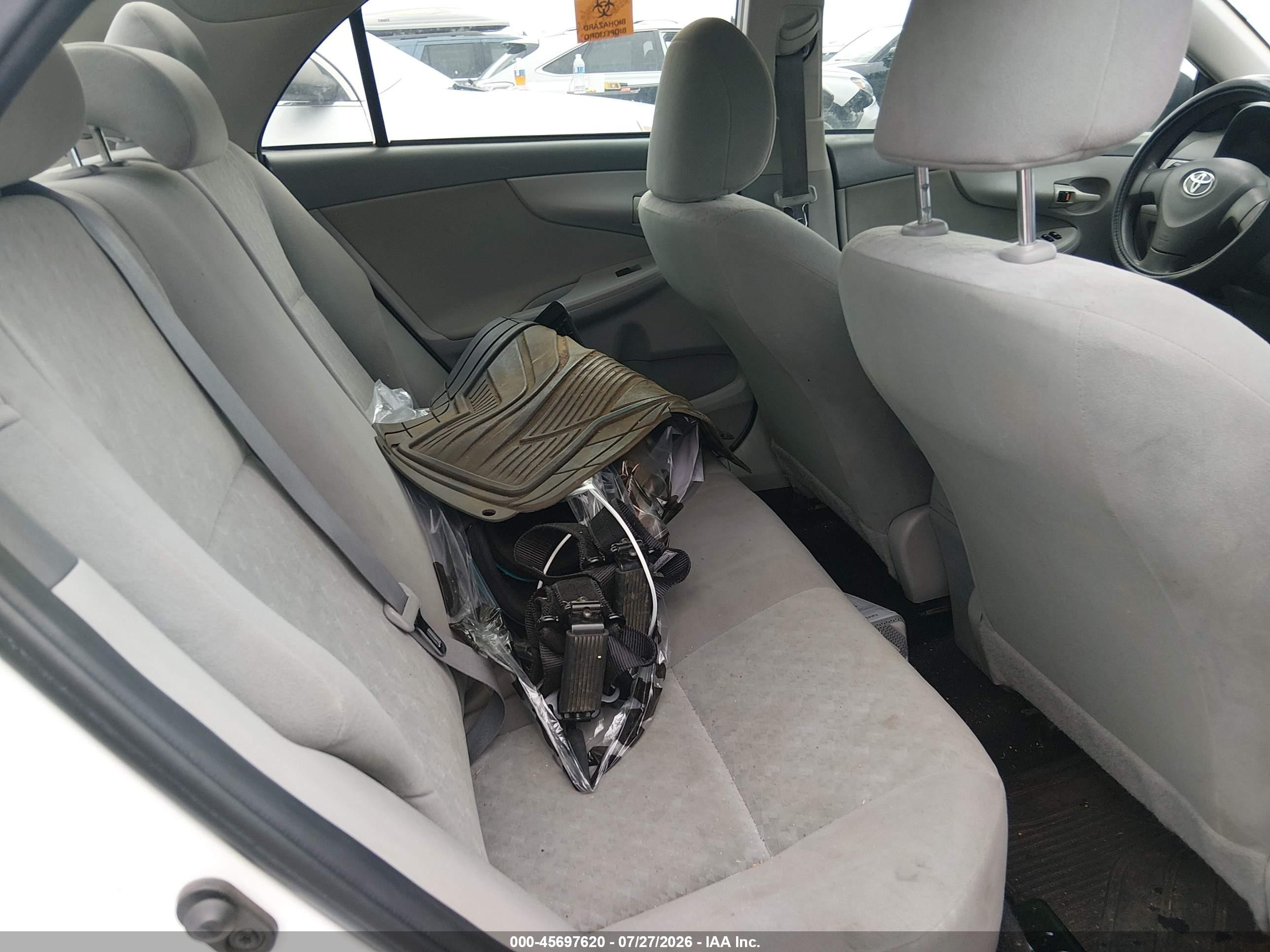 2009 Toyota Corolla Le Белый vin: 1NXBU40E89Z064997