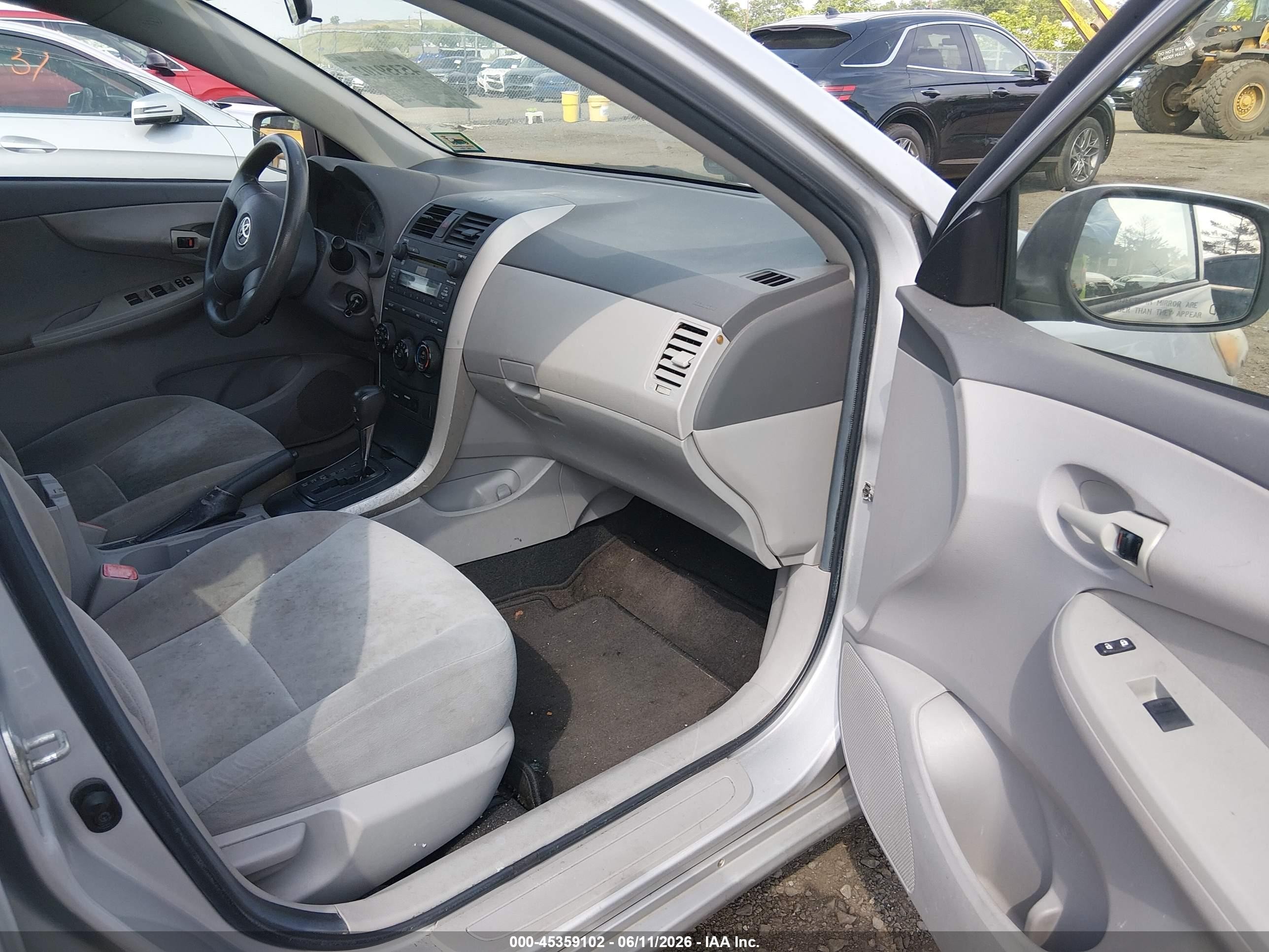 2009 Toyota Corolla Le Silver vin: 1NXBU40E89Z066328