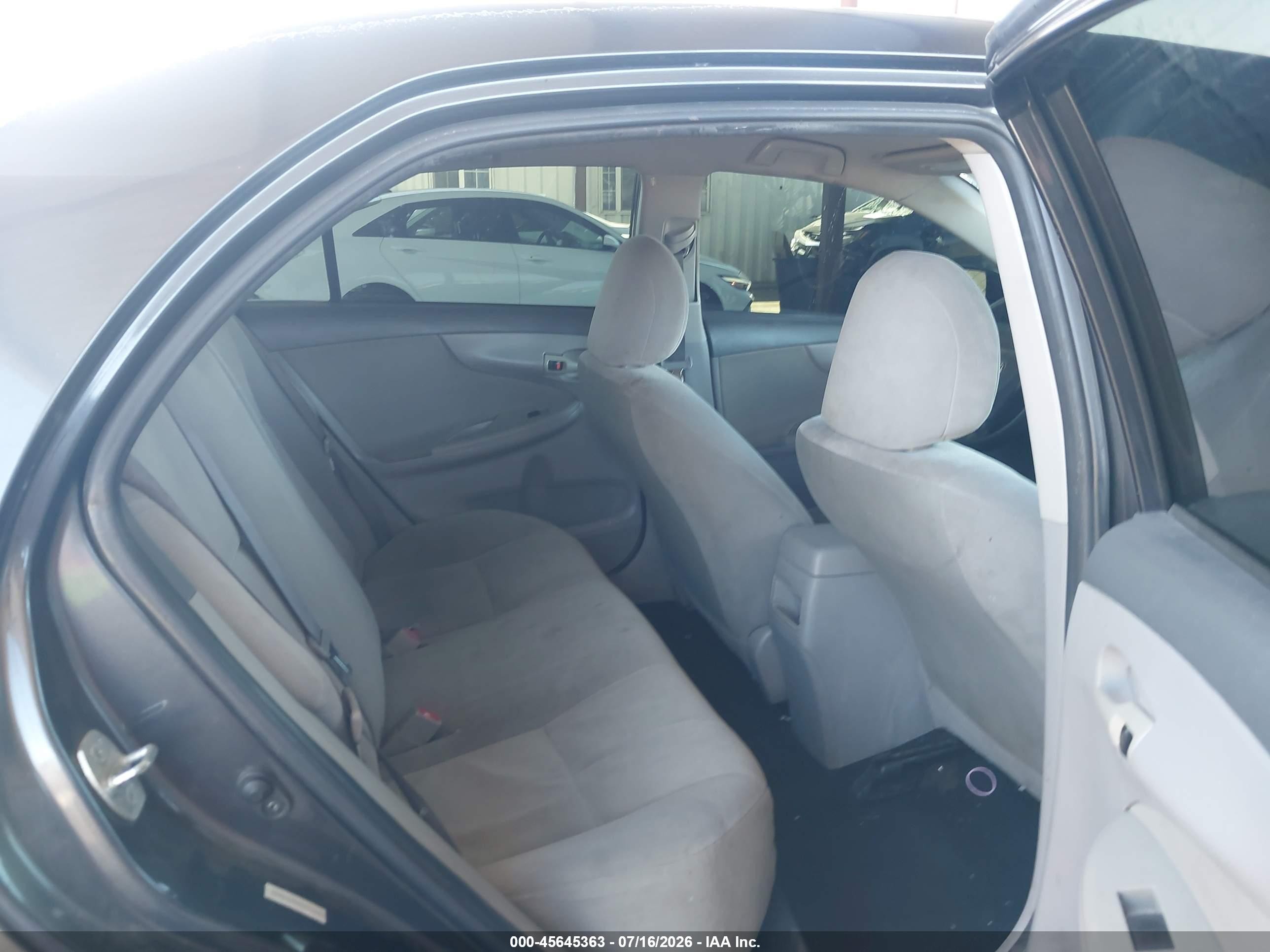 2009 Toyota Corolla Le Gray vin: 1NXBU40E89Z073828