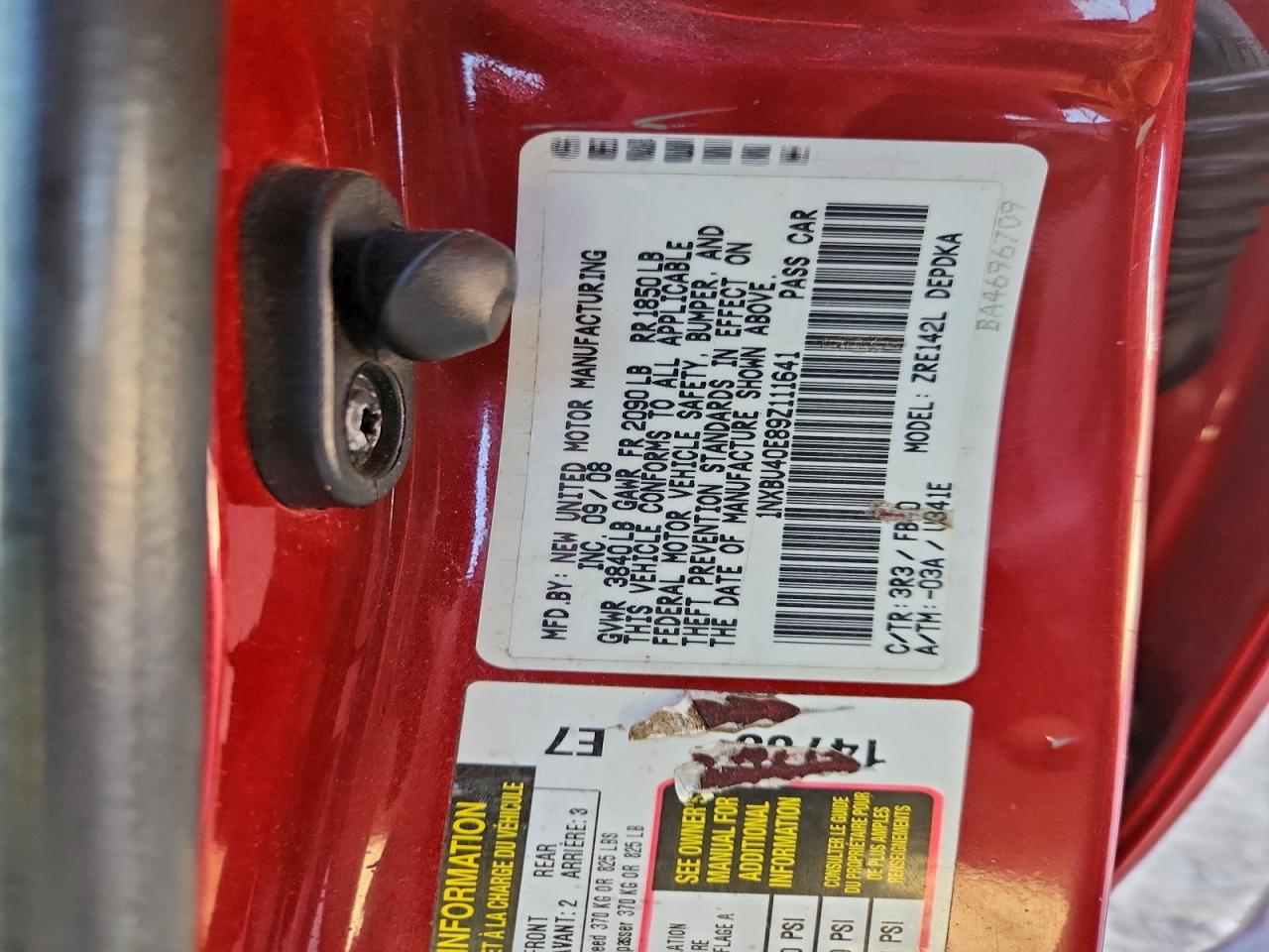2009 Toyota Corolla Base Red vin: 1NXBU40E89Z111641