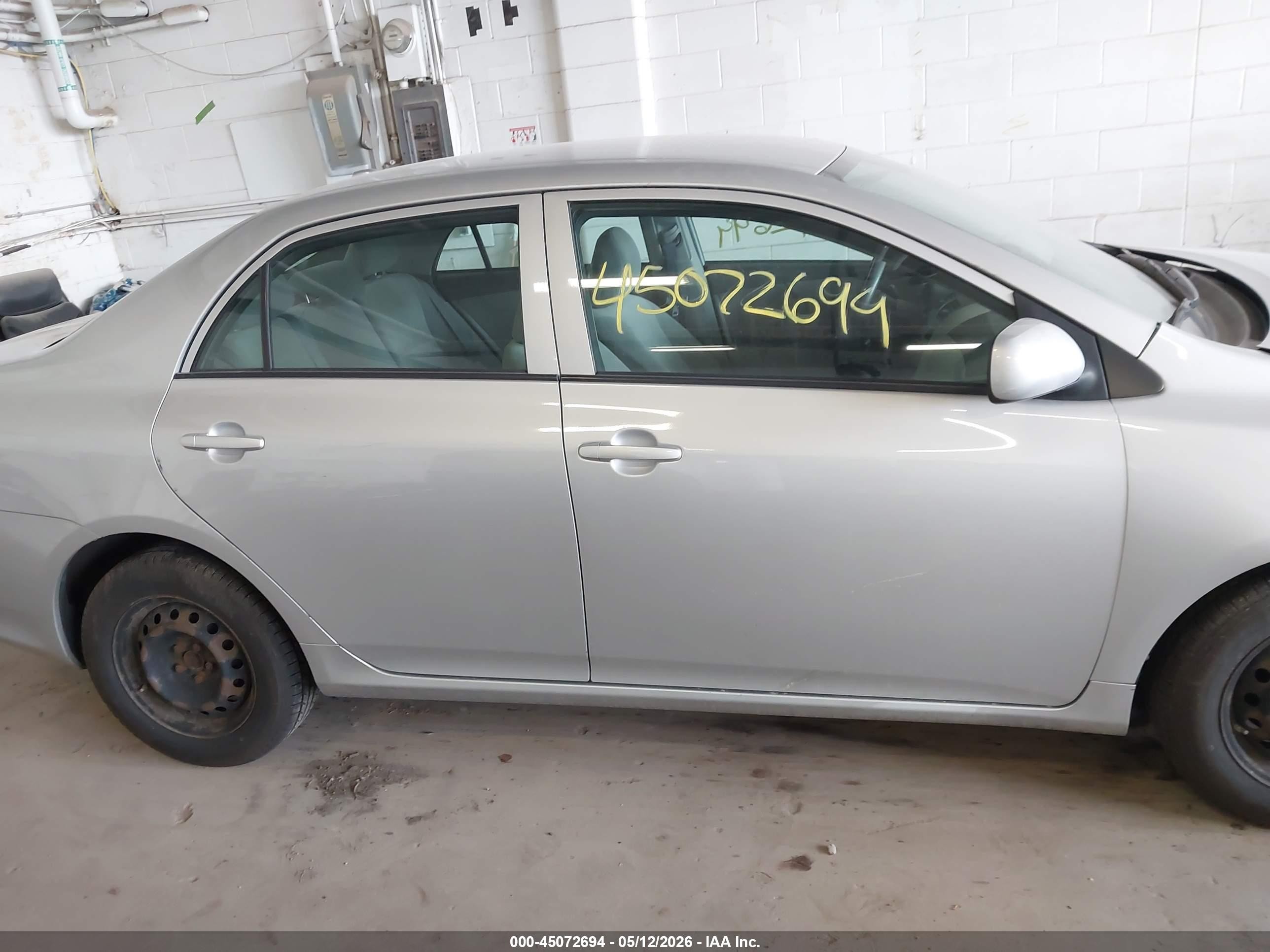 2009 Toyota Corolla Le Silver vin: 1NXBU40E89Z126477