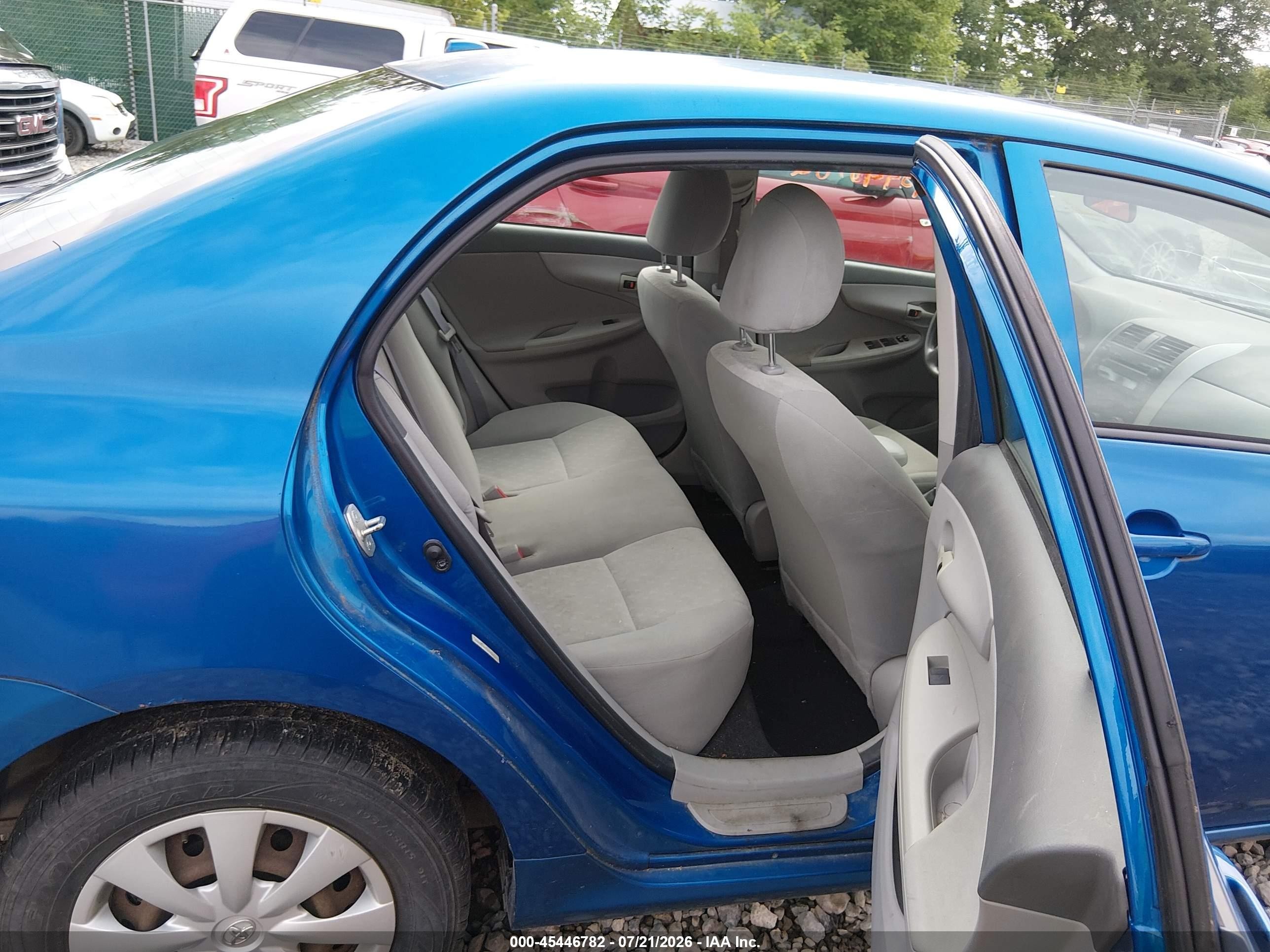 2009 Toyota Corolla Le Синий vin: 1NXBU40E99Z038831