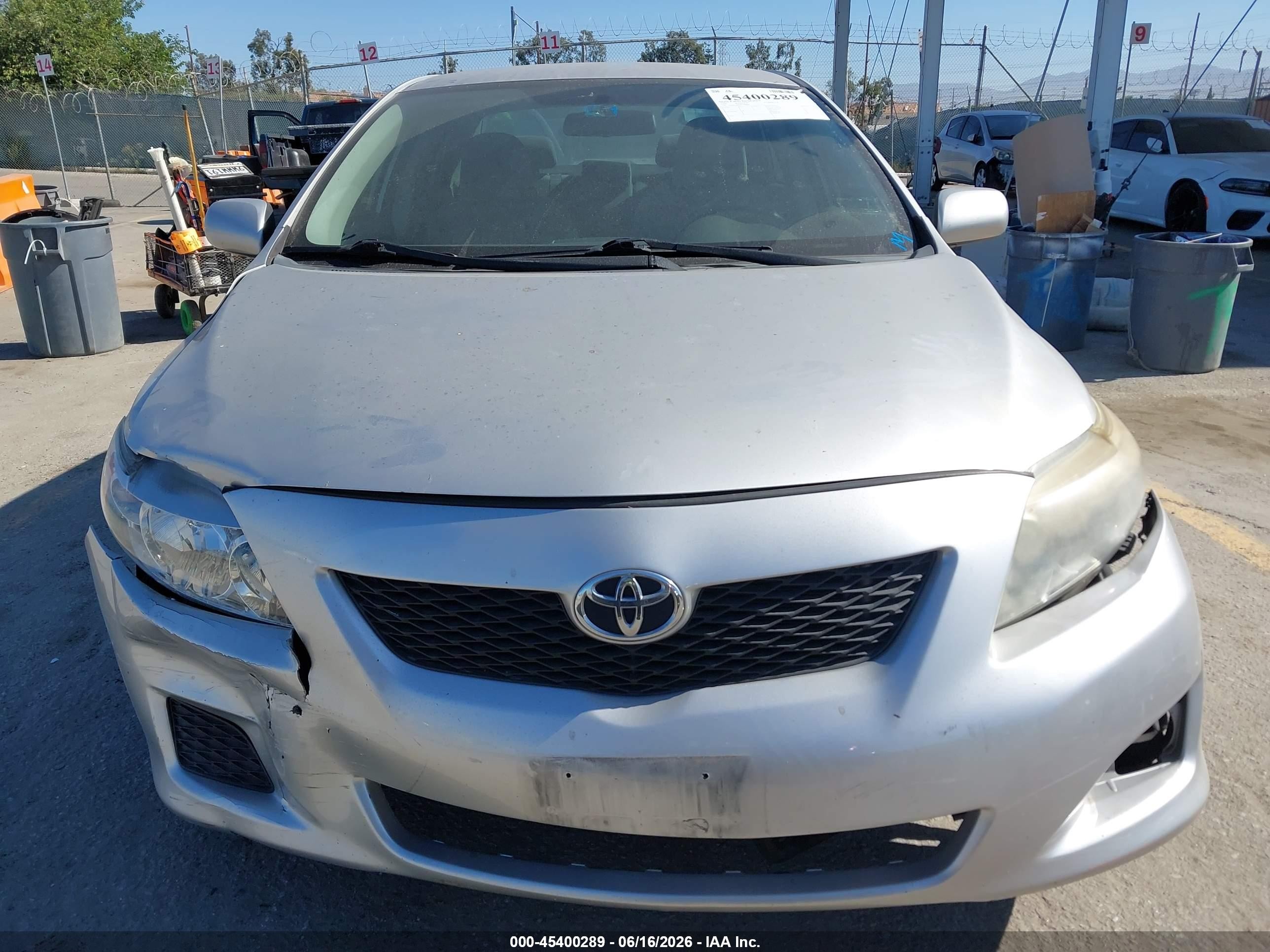 2009 Toyota Corolla Xle Silver vin: 1NXBU40E99Z100809