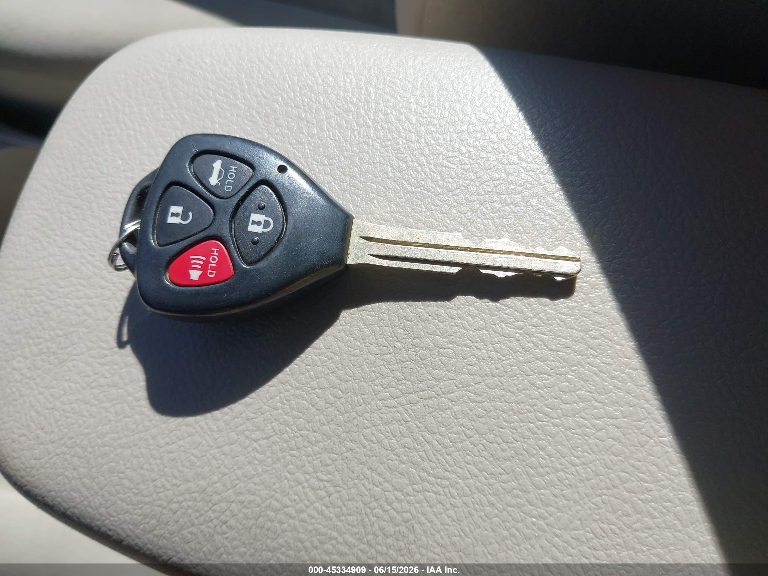 2009 Toyota Corolla Le Красный vin: 1NXBU40E99Z103175
