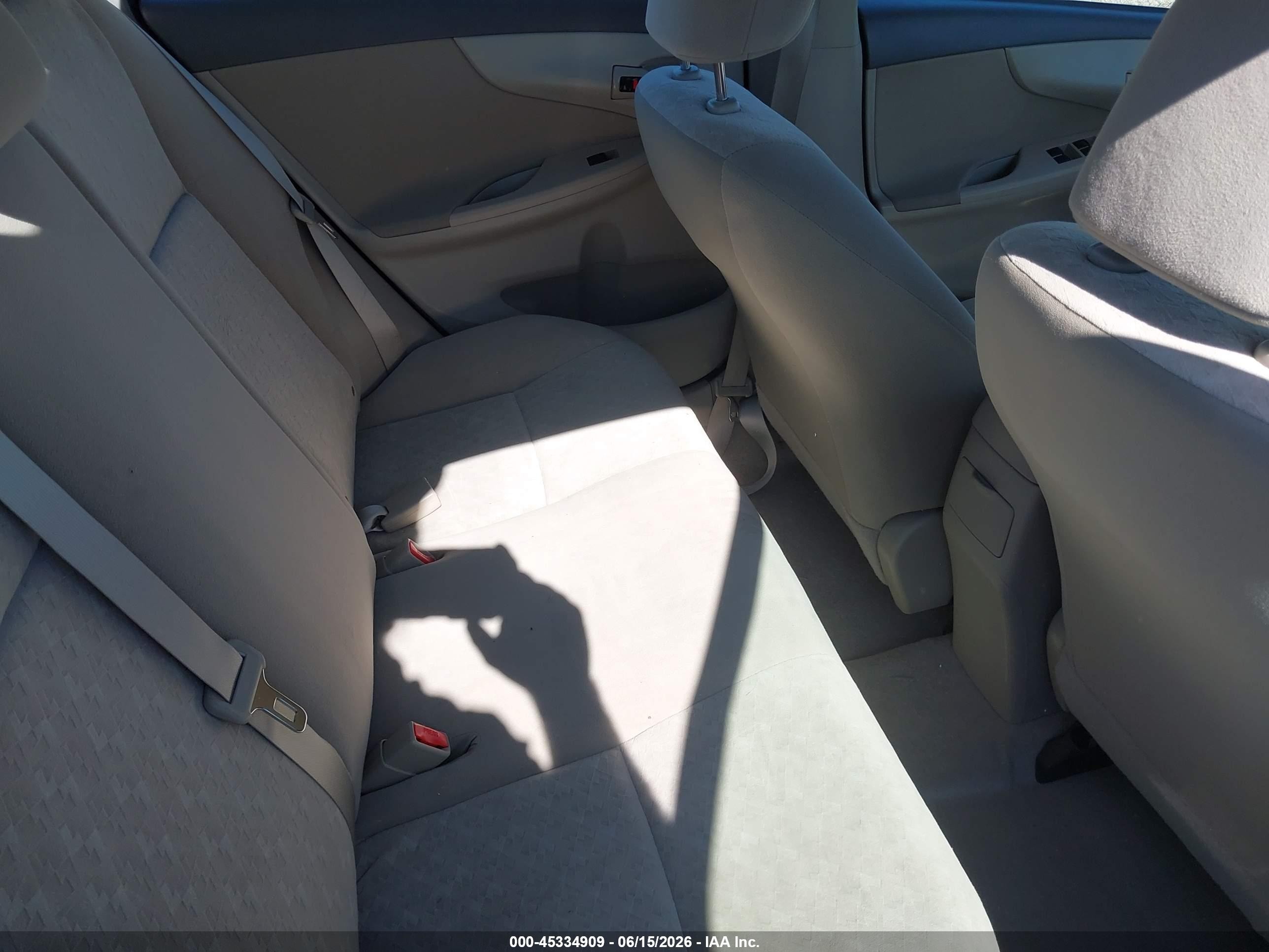 2009 Toyota Corolla Le Красный vin: 1NXBU40E99Z103175