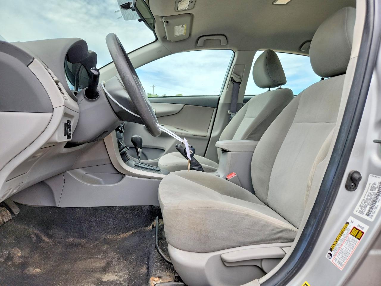 2009 Toyota Corolla Le Silver vin: 1NXBU40E99Z115987