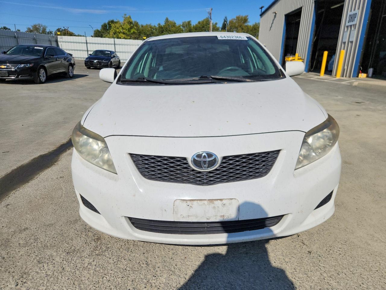2009 Toyota Corolla Le White vin: 1NXBU40E99Z120140