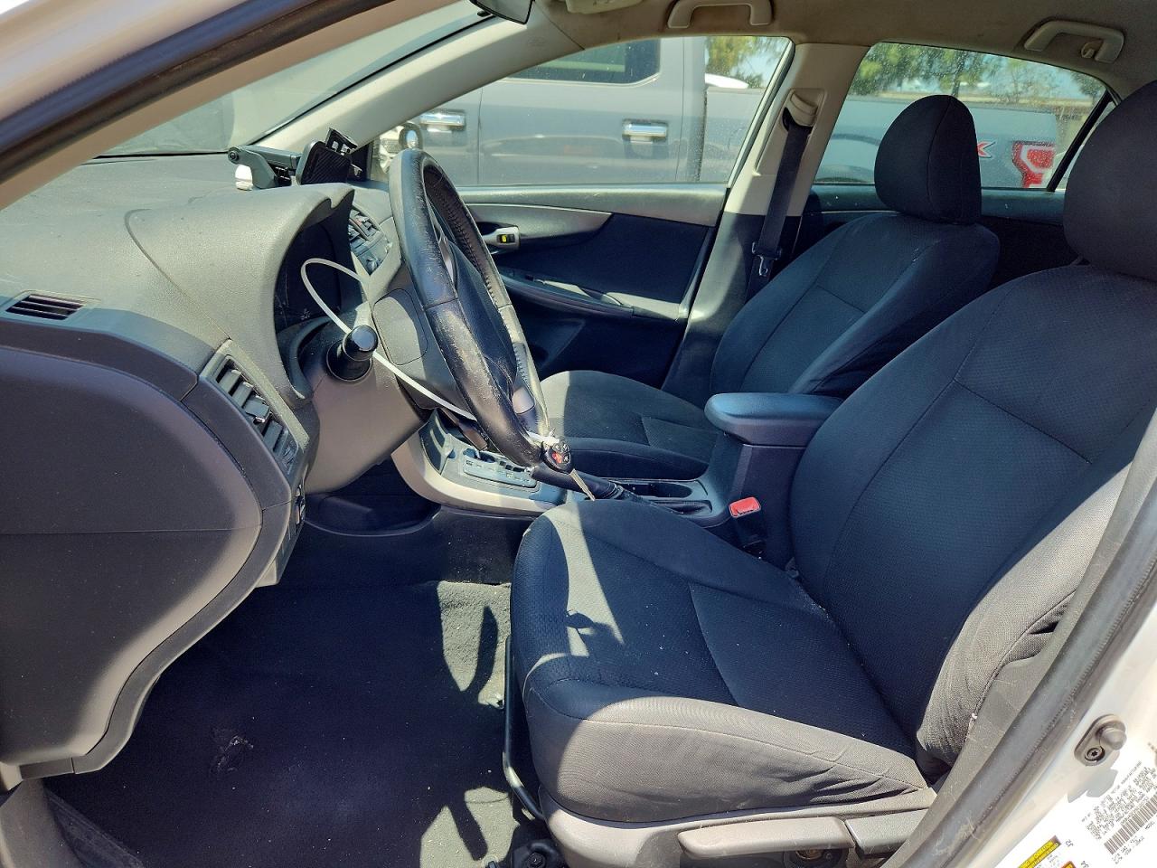 2009 Toyota Corolla S White vin: 1NXBU40E99Z120753