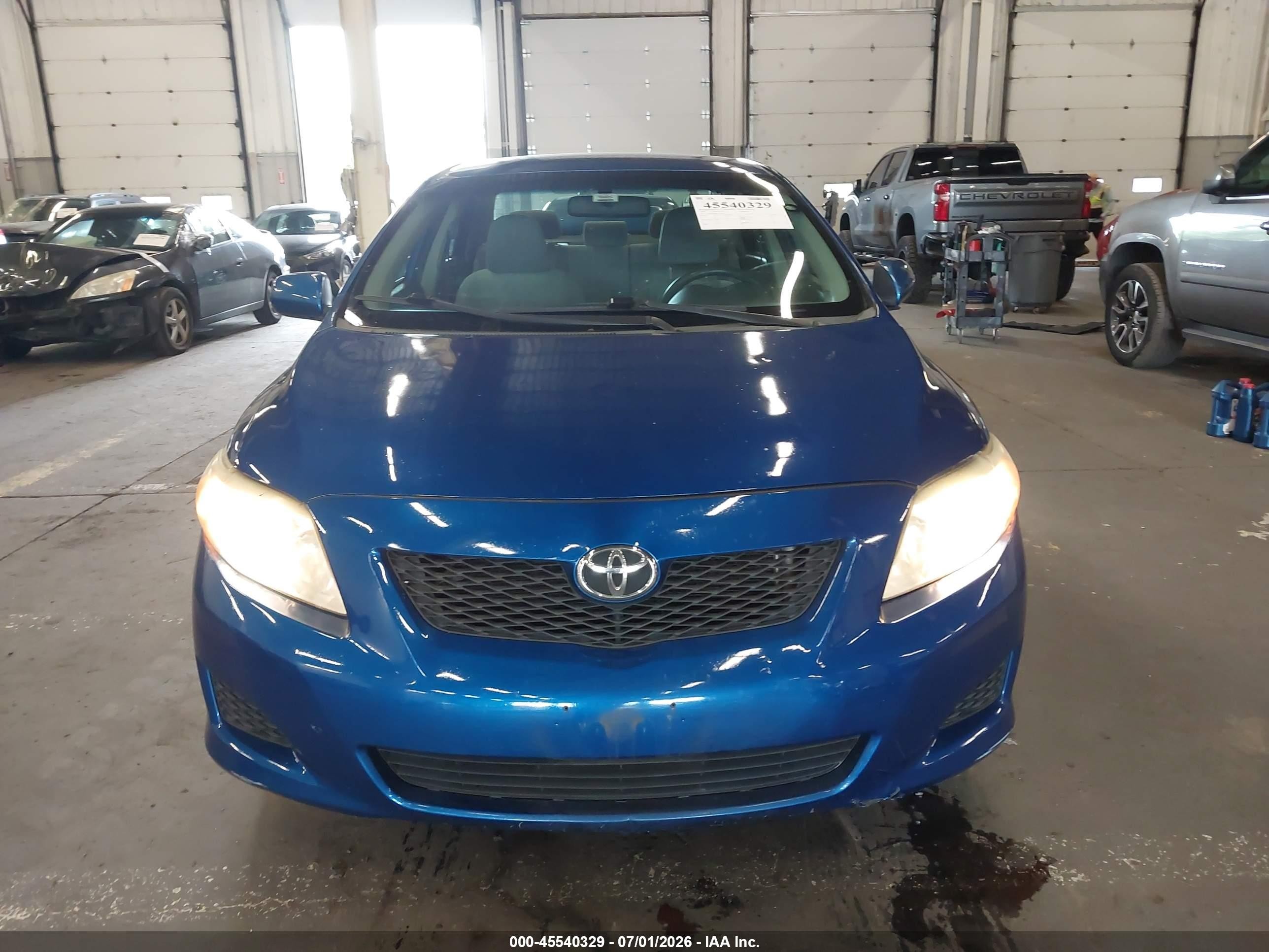 2009 Toyota Corolla Le Blue vin: 1NXBU40E99Z120820