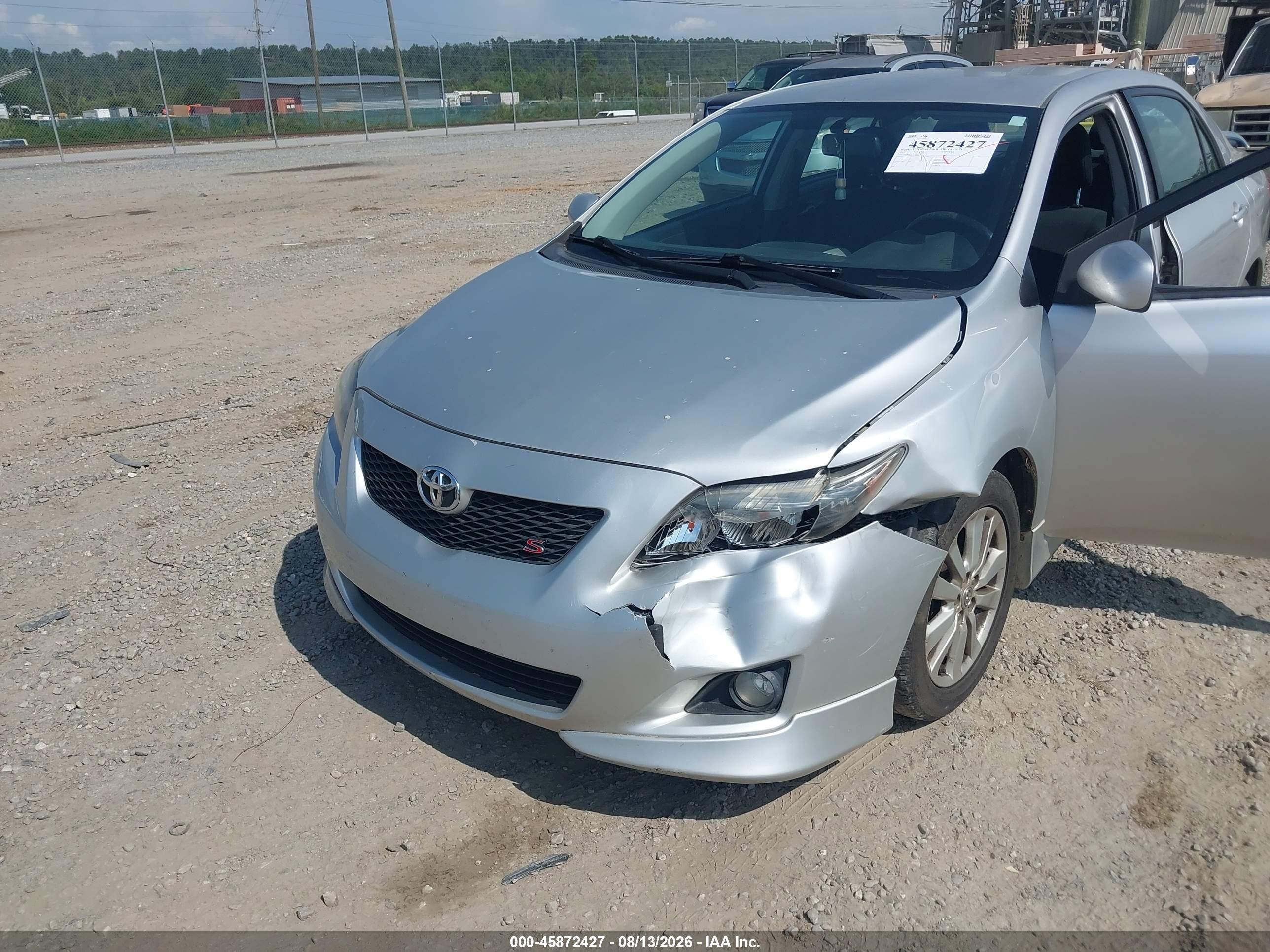2009 Toyota Corolla S Silver vin: 1NXBU40E99Z149833