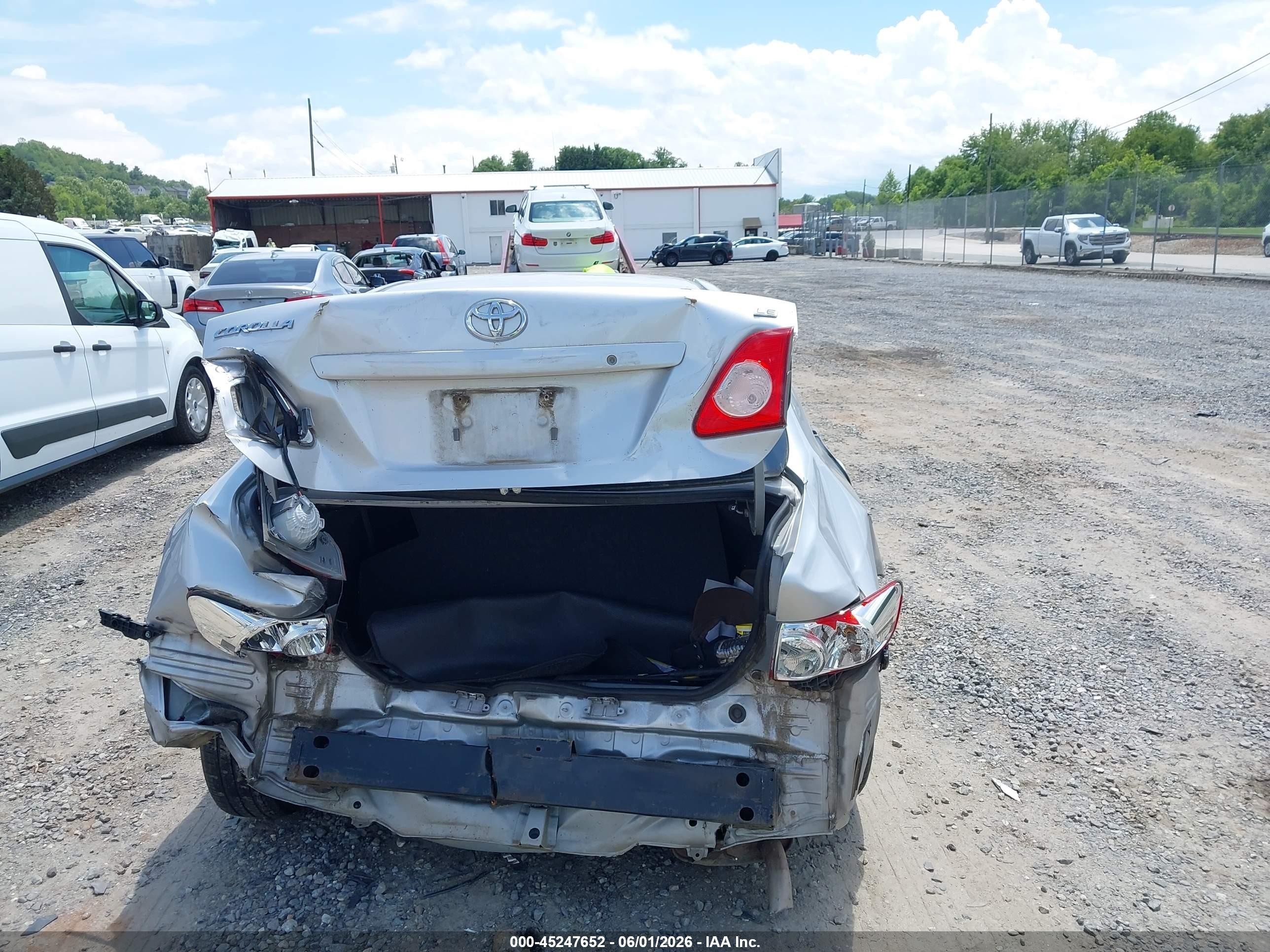 2009 Toyota Corolla Le Silver vin: 1NXBU40E99Z155938