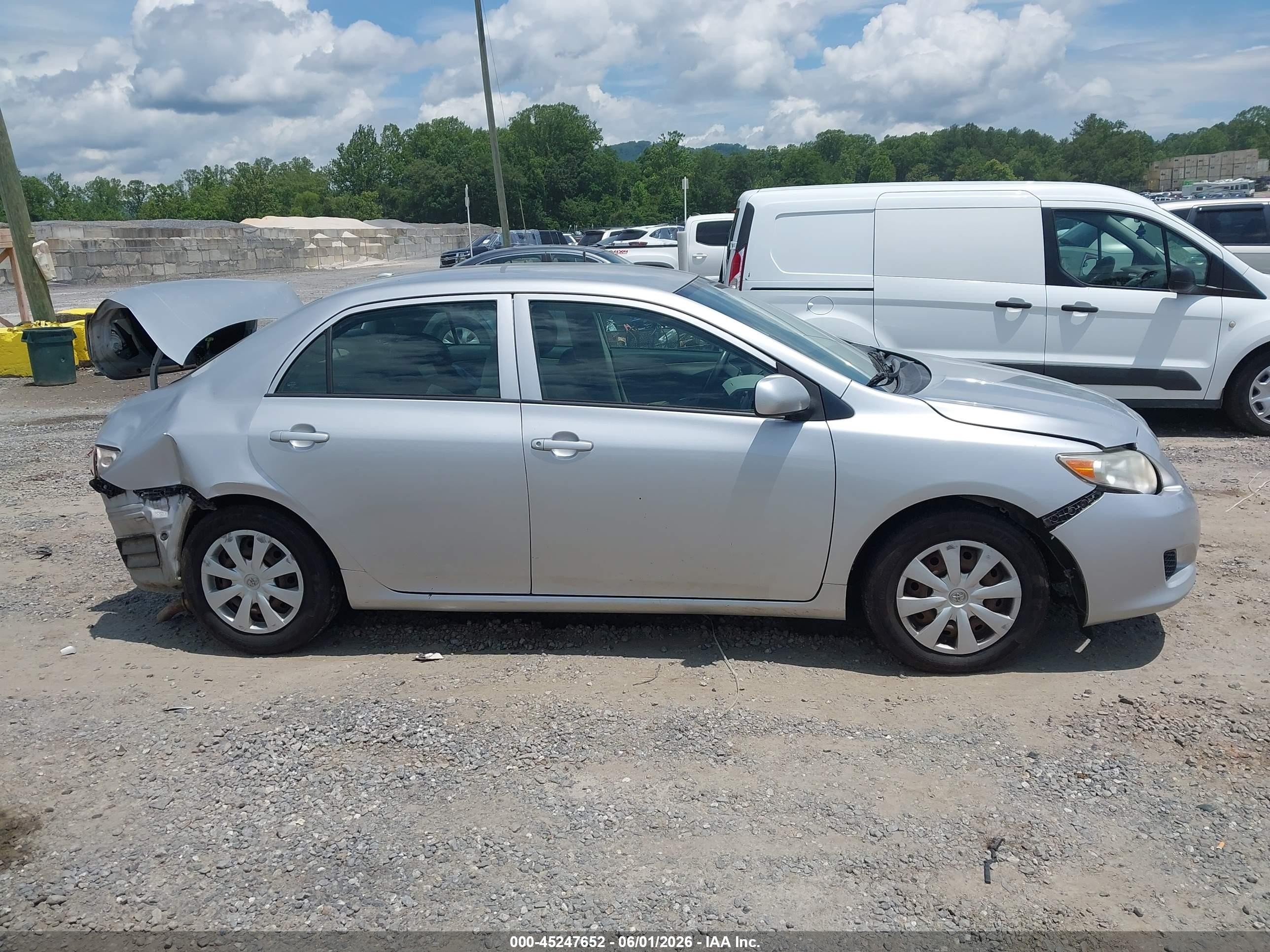 2009 Toyota Corolla Le Silver vin: 1NXBU40E99Z155938