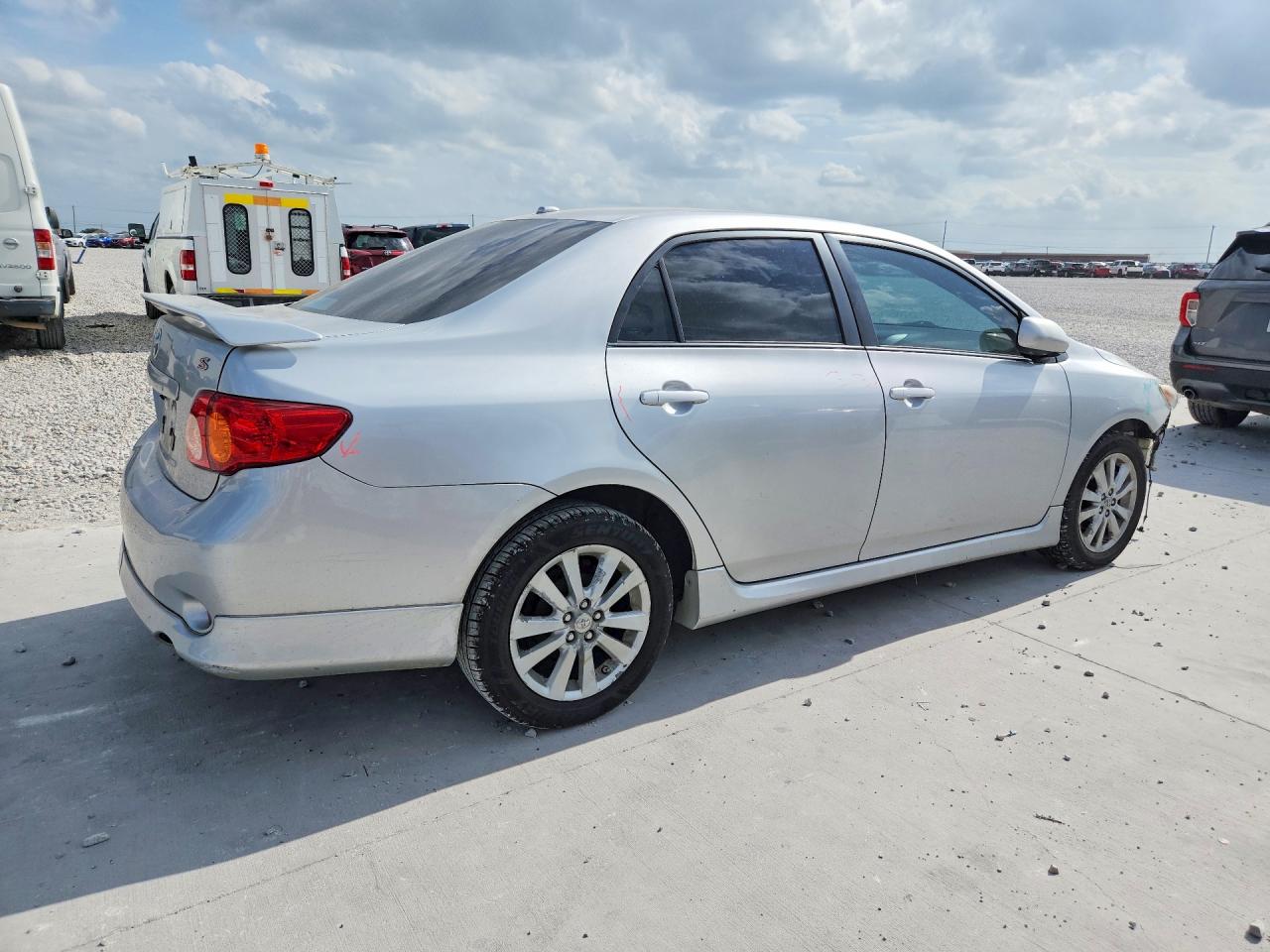2009 Toyota Corolla S Silver vin: 1NXBU40EX9Z069845