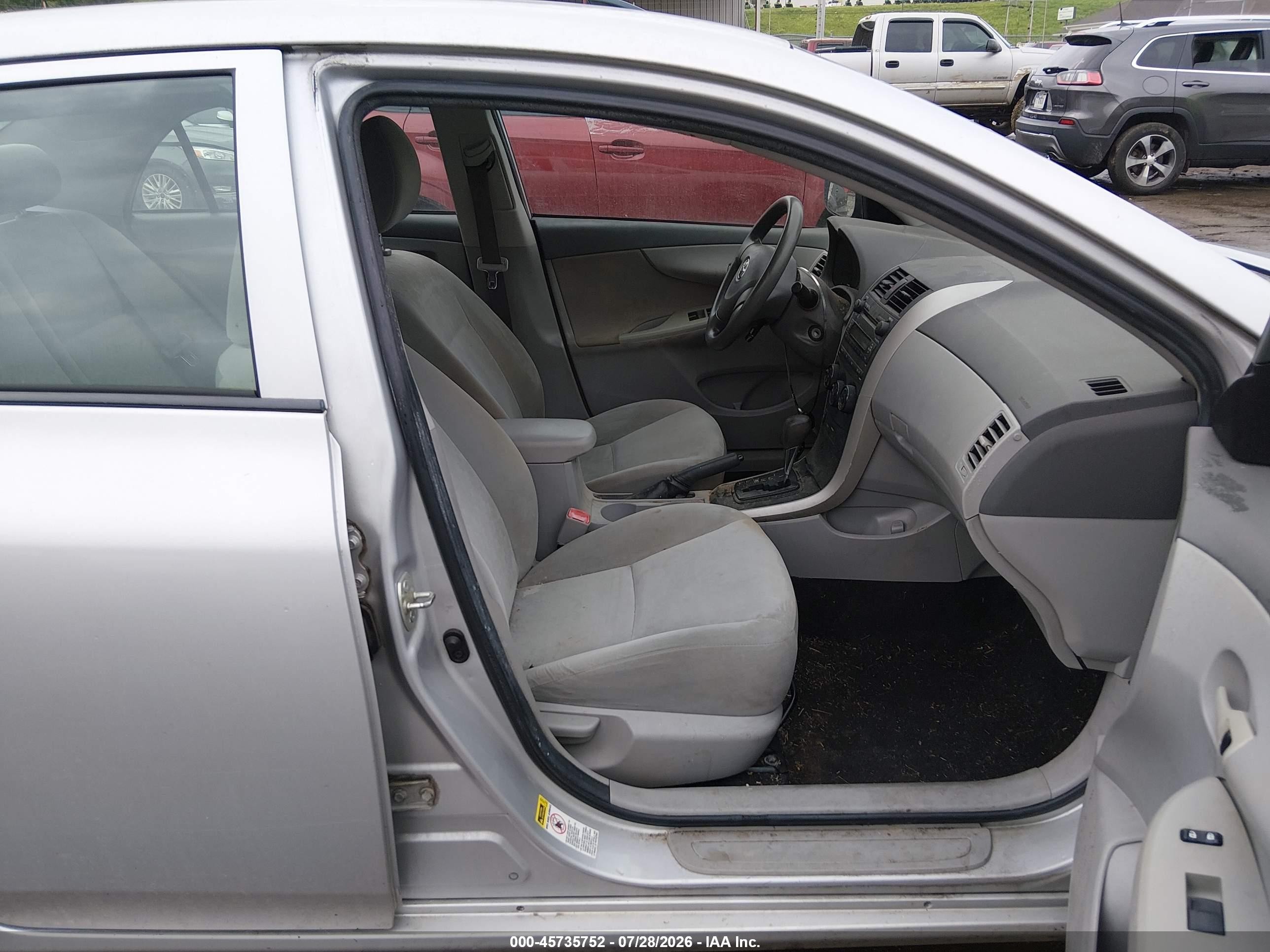 2009 Toyota Corolla Le Silver vin: 1NXBU40EX9Z090341
