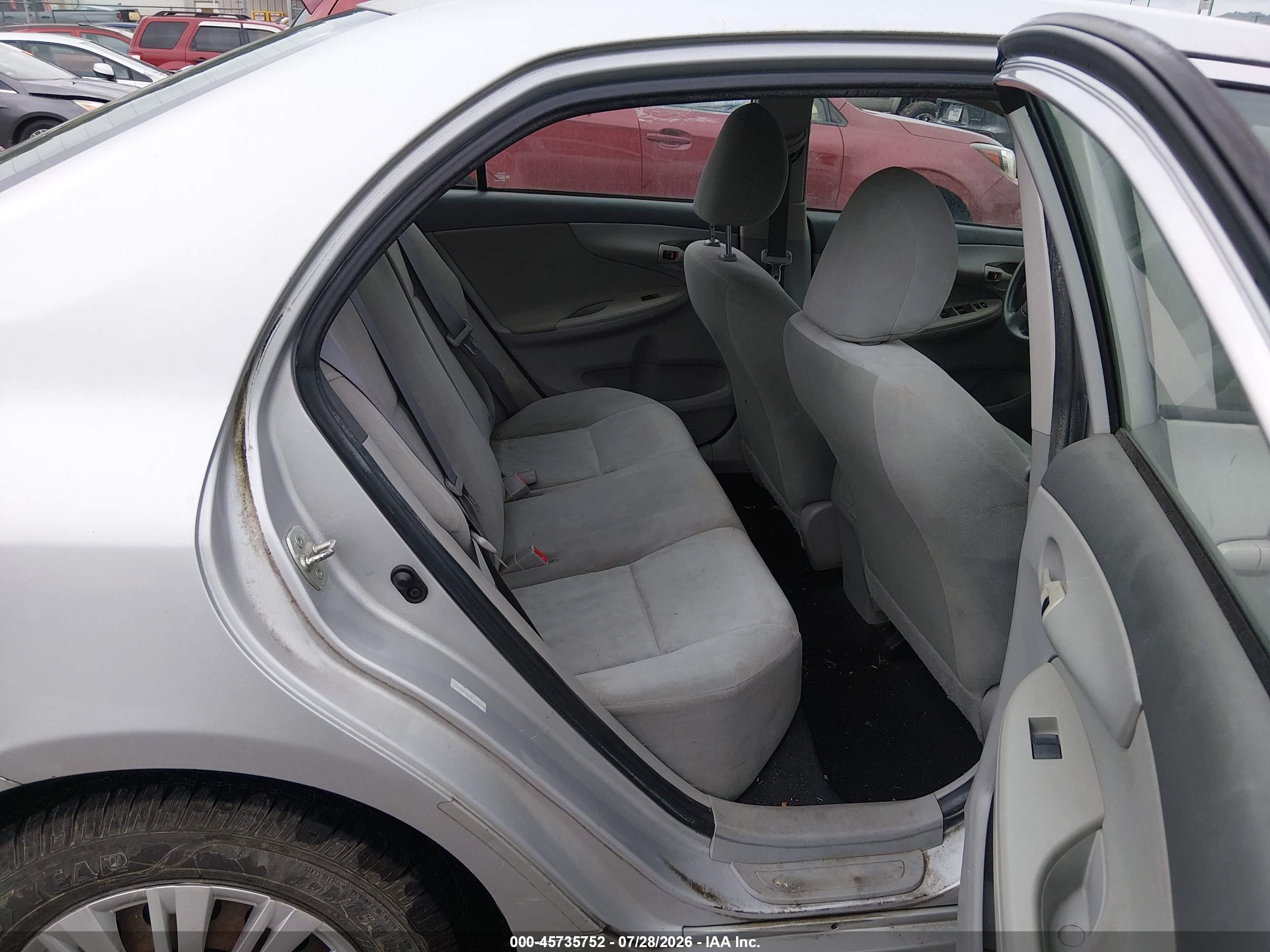 2009 Toyota Corolla Le Silver vin: 1NXBU40EX9Z090341
