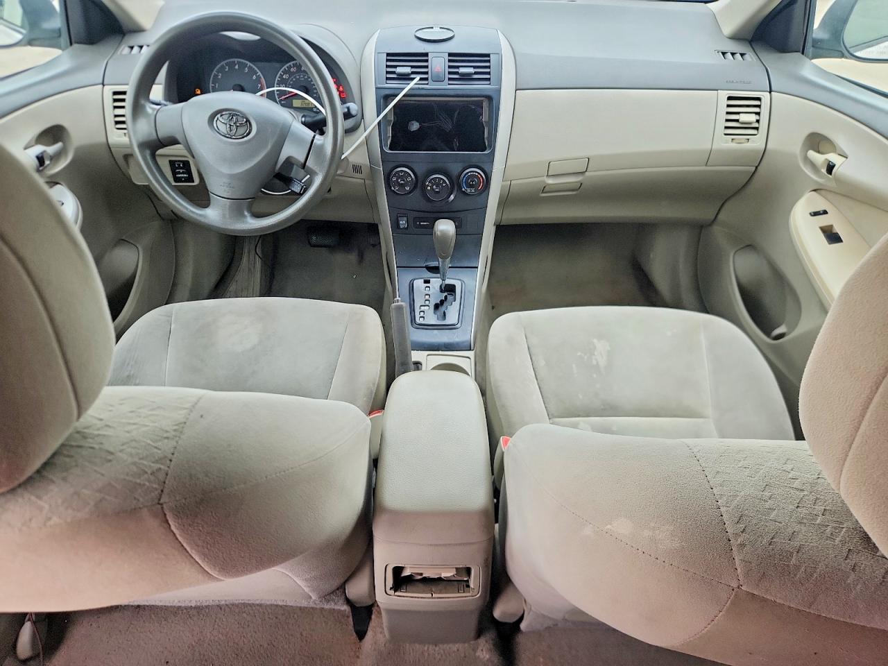 2009 Toyota Corolla Le White vin: 1NXBU40EX9Z140672