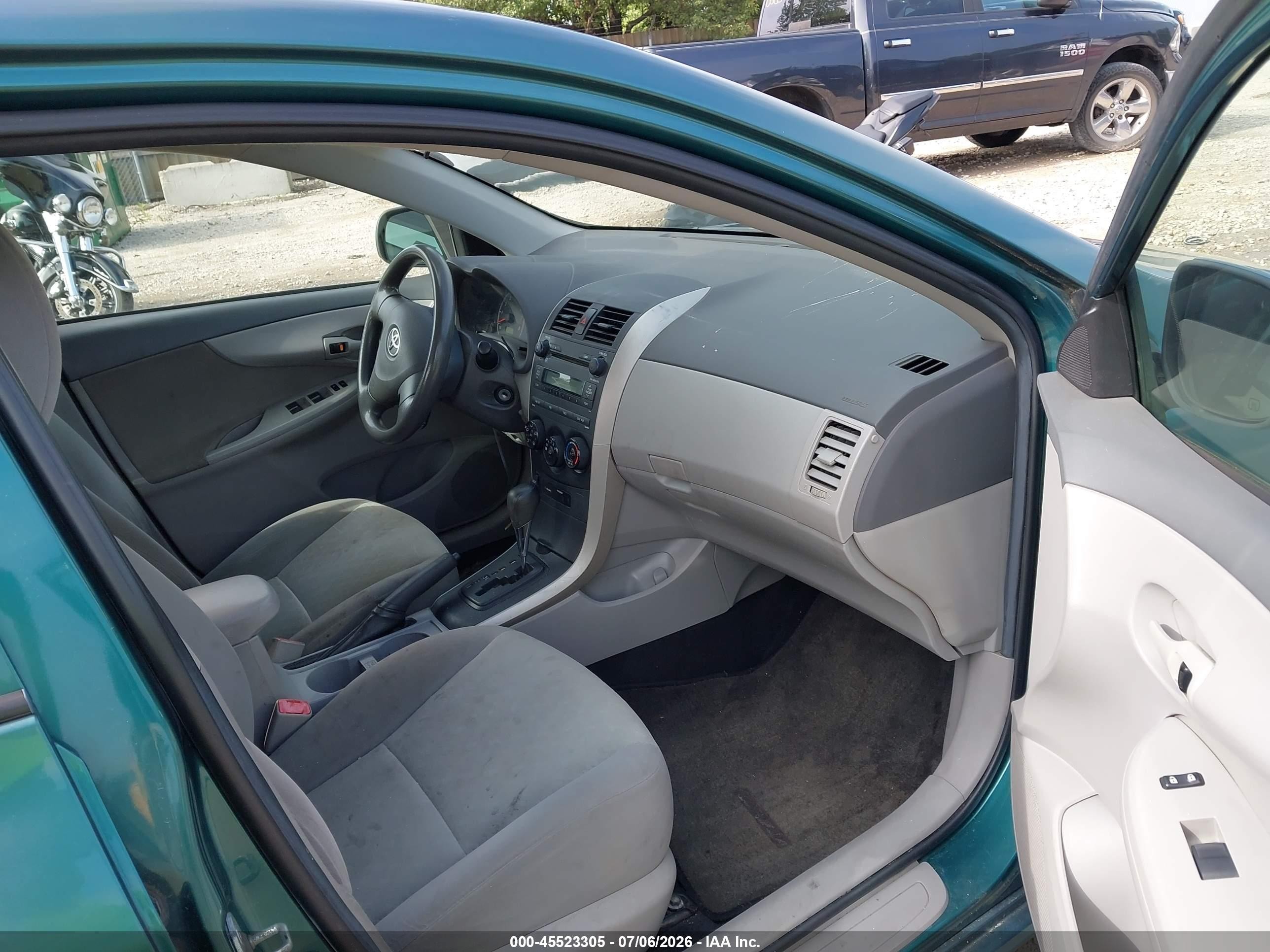 2009 Toyota Corolla Le Green vin: 1NXBU40EX9Z142017