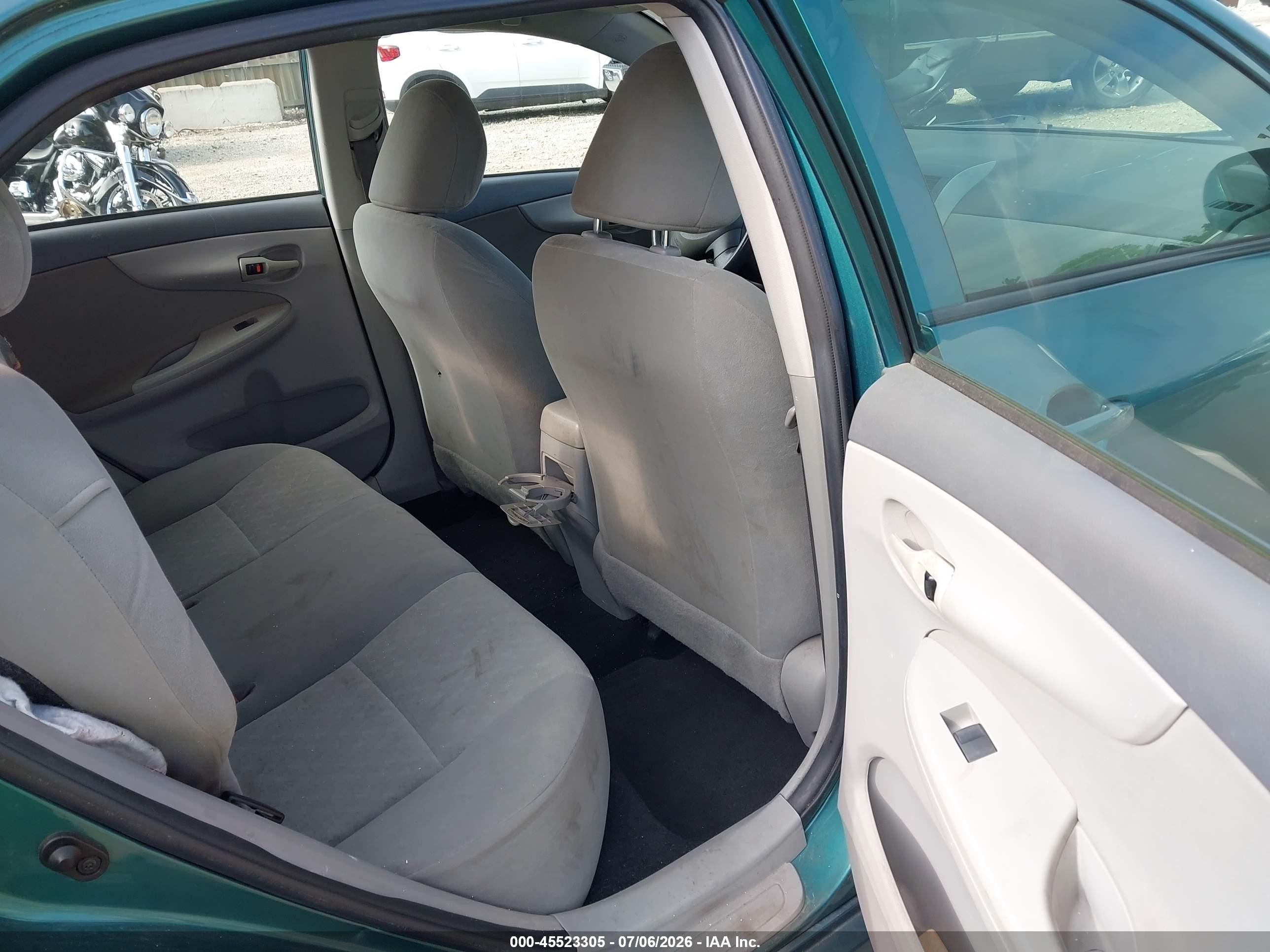 2009 Toyota Corolla Le Green vin: 1NXBU40EX9Z142017