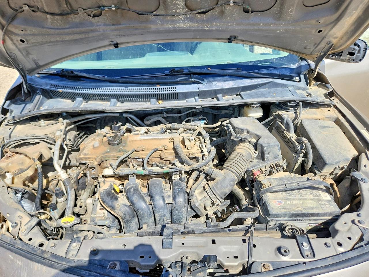 2009 Toyota Corolla Le Gold vin: 1NXBU40EX9Z143443