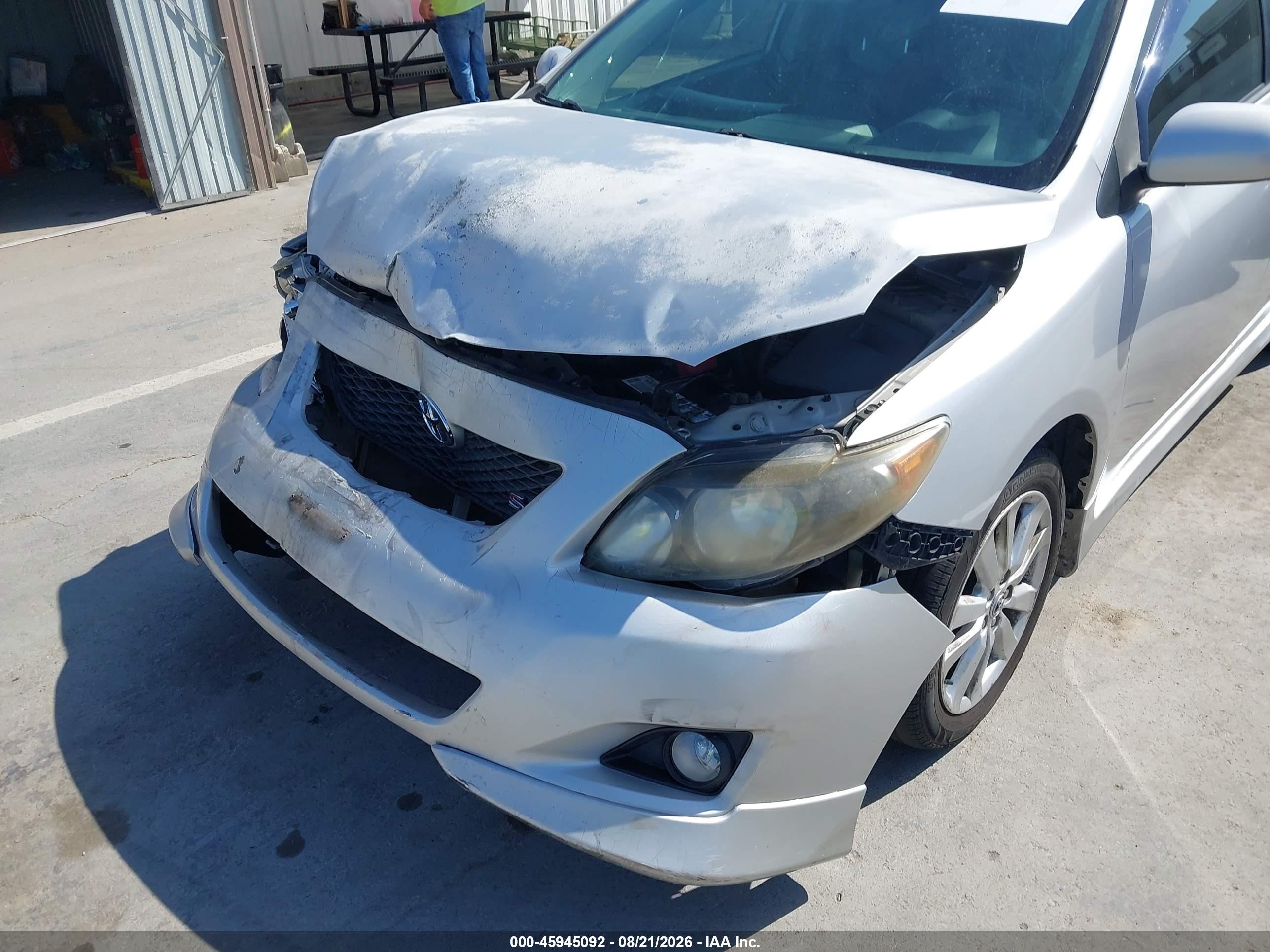 2009 Toyota Corolla S Silver vin: 1NXBU40EX9Z152062