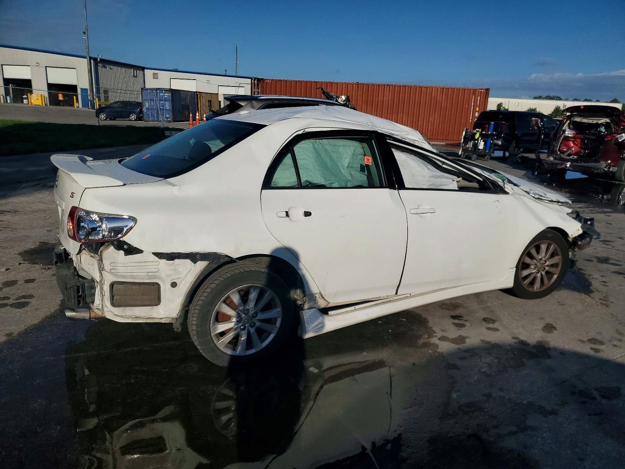 2009 Toyota Corolla S White vin: 1NXBU40EX9Z152708