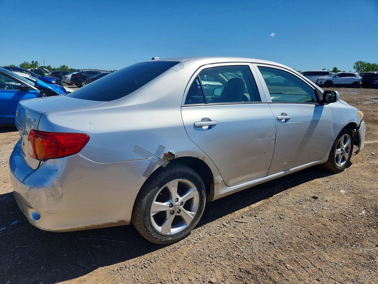 2010 Toyota Corolla Le Silver vin: 1NXBU4EE0AZ167991