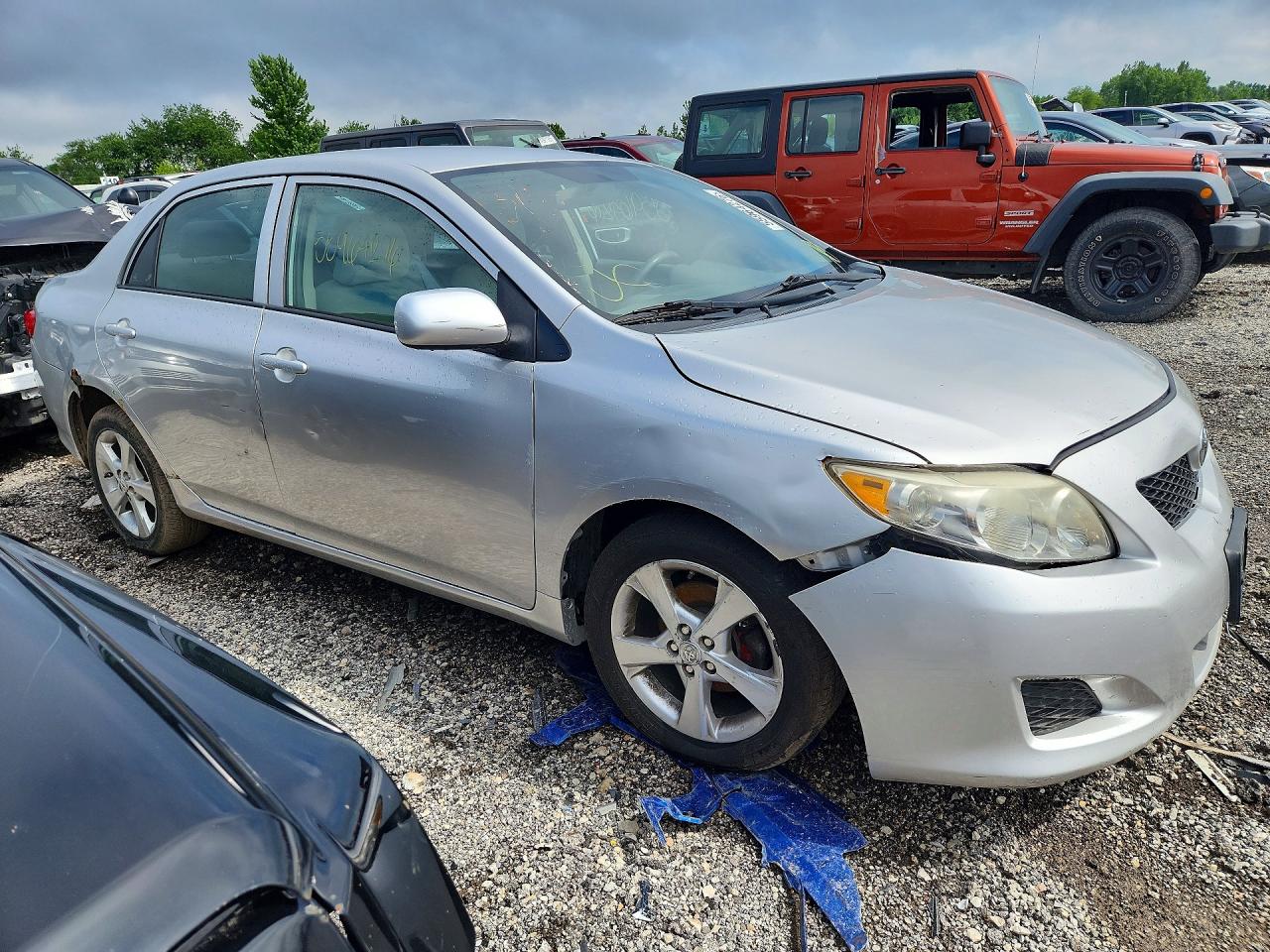 2010 Toyota Corolla Le Silver vin: 1NXBU4EE0AZ167991