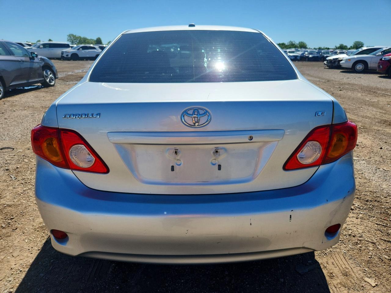 2010 Toyota Corolla Le Silver vin: 1NXBU4EE0AZ167991