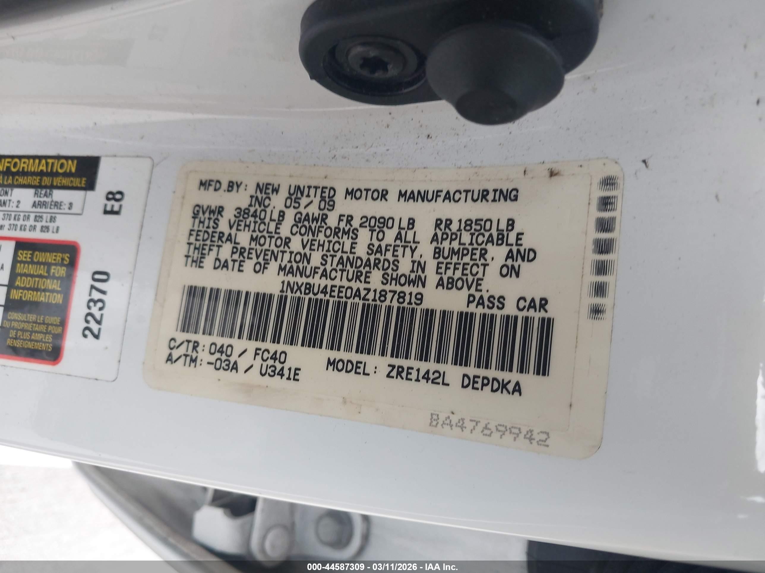 2010 Toyota Corolla Le Белый vin: 1NXBU4EE0AZ187819