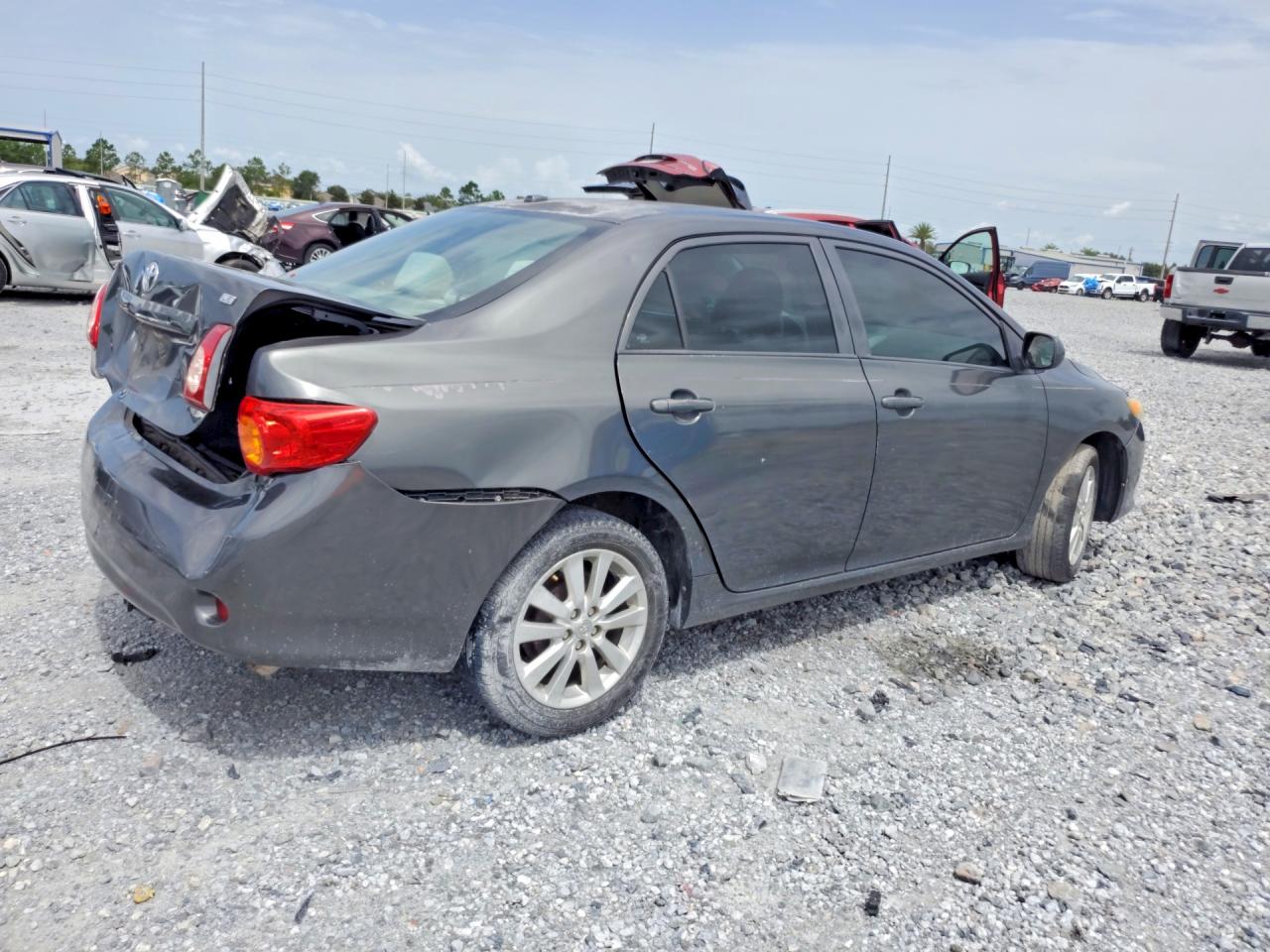 2010 Toyota Corolla Le Gray vin: 1NXBU4EE0AZ200701