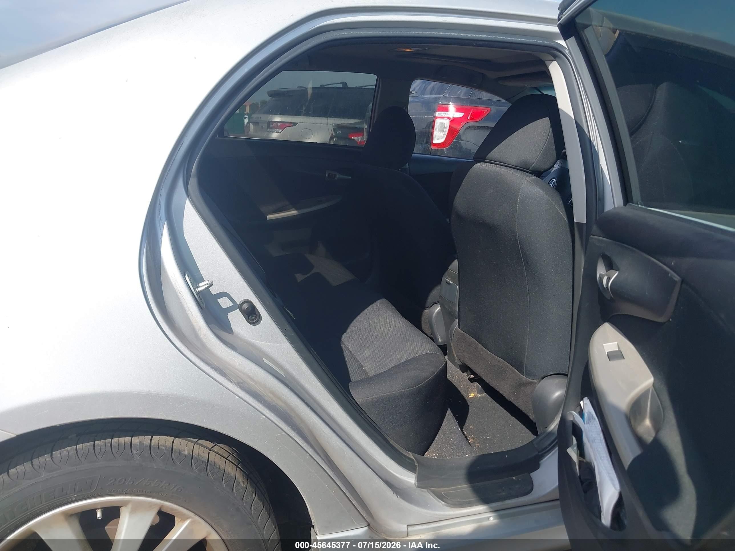 2010 Toyota Corolla S Silver vin: 1NXBU4EE0AZ206546