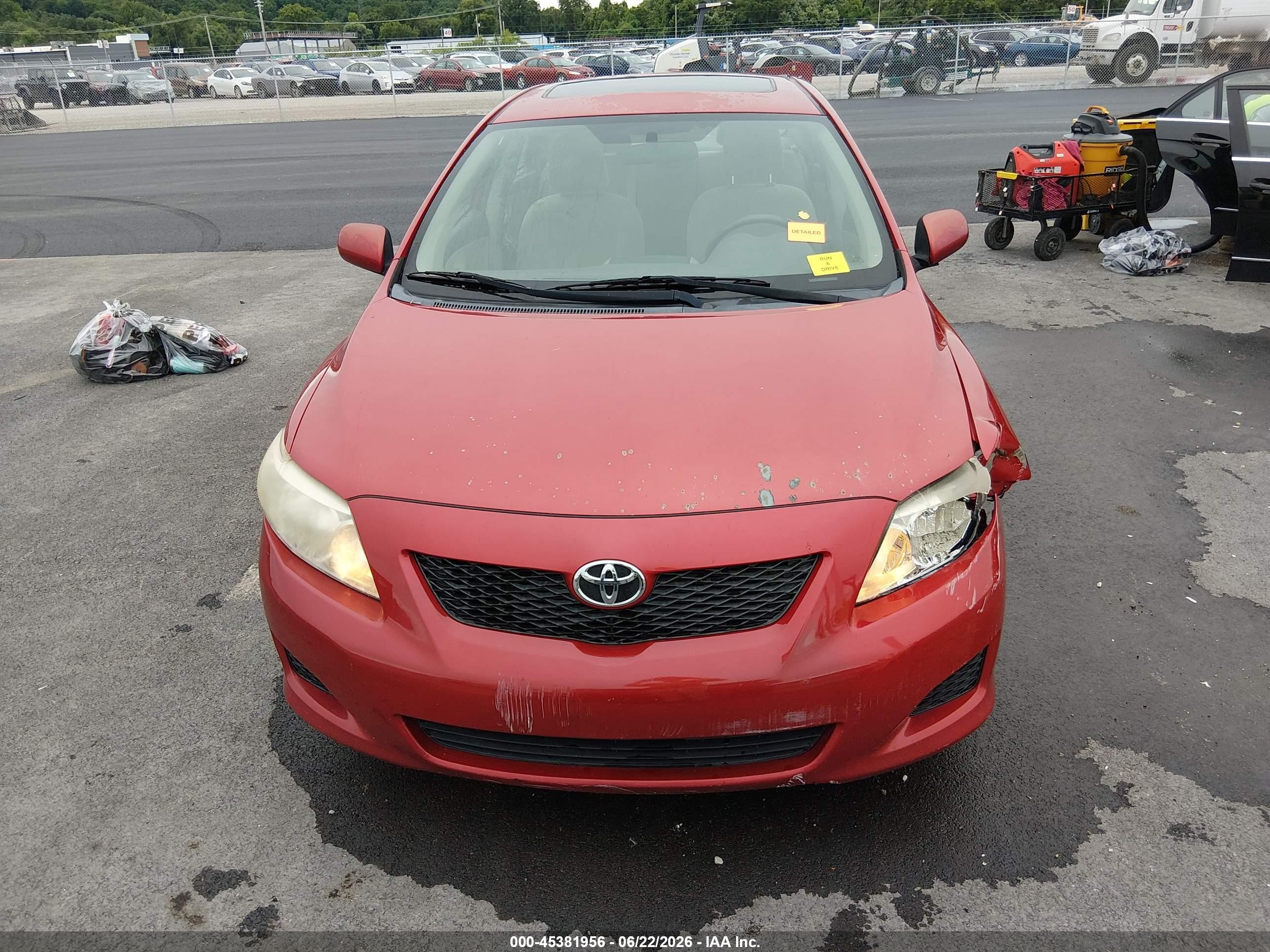 2010 Toyota Corolla Le Red vin: 1NXBU4EE0AZ208698