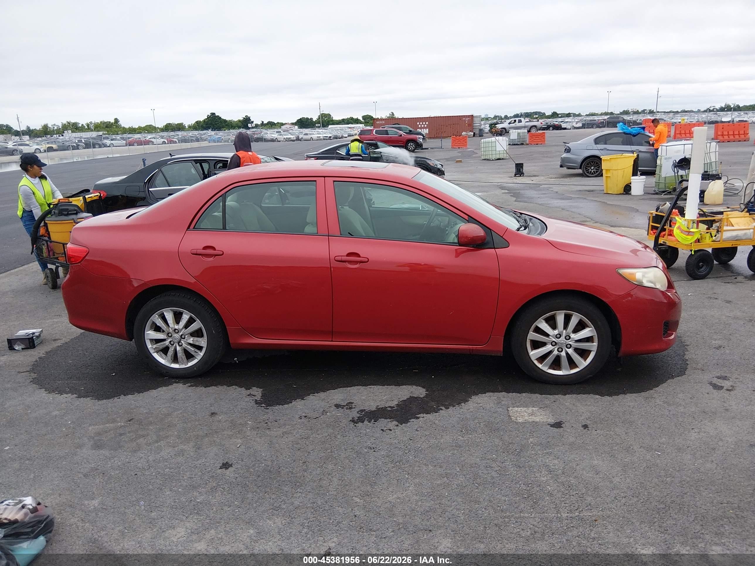 2010 Toyota Corolla Le Red vin: 1NXBU4EE0AZ208698