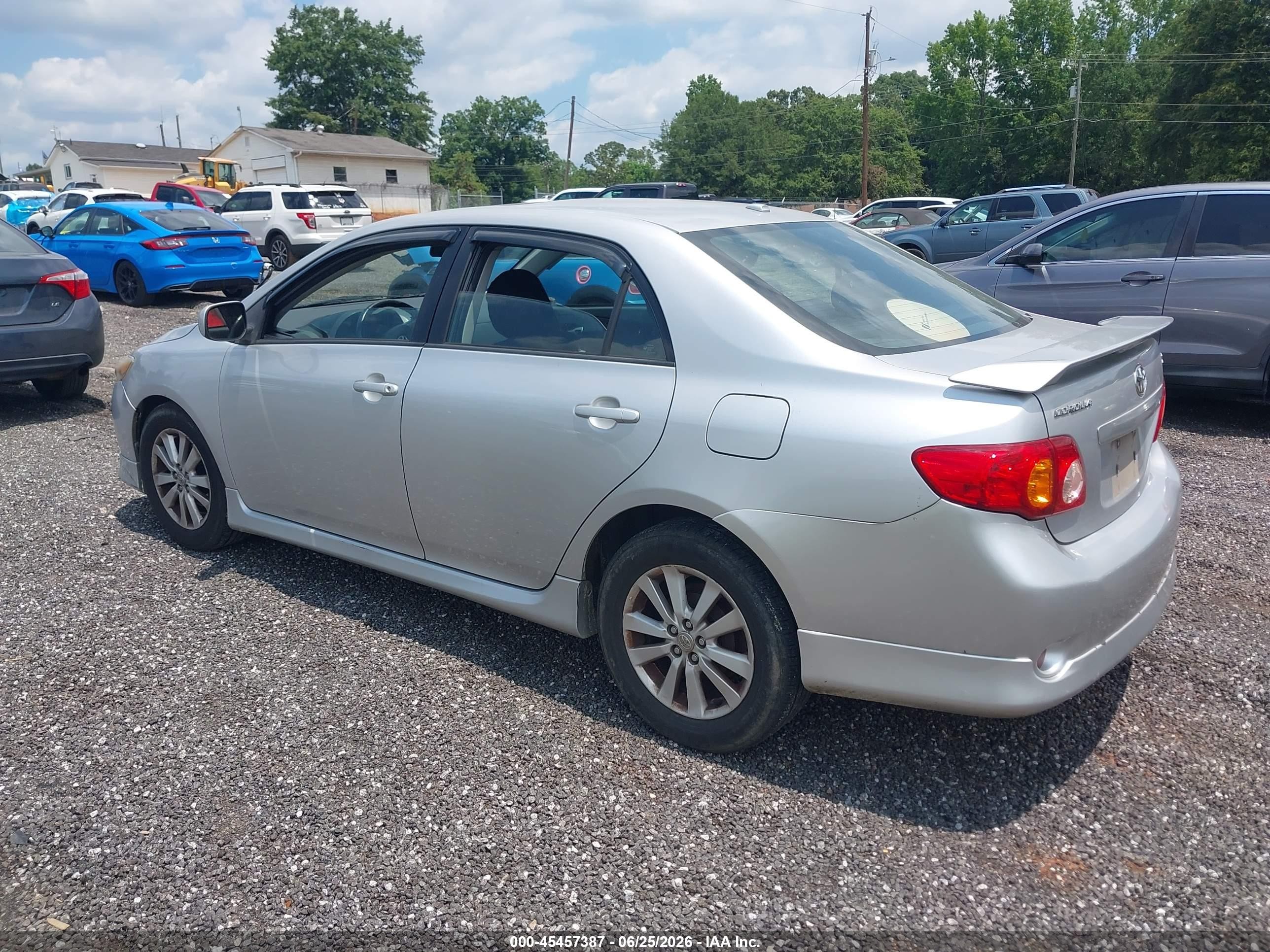 2010 Toyota Corolla S Silver vin: 1NXBU4EE0AZ213562