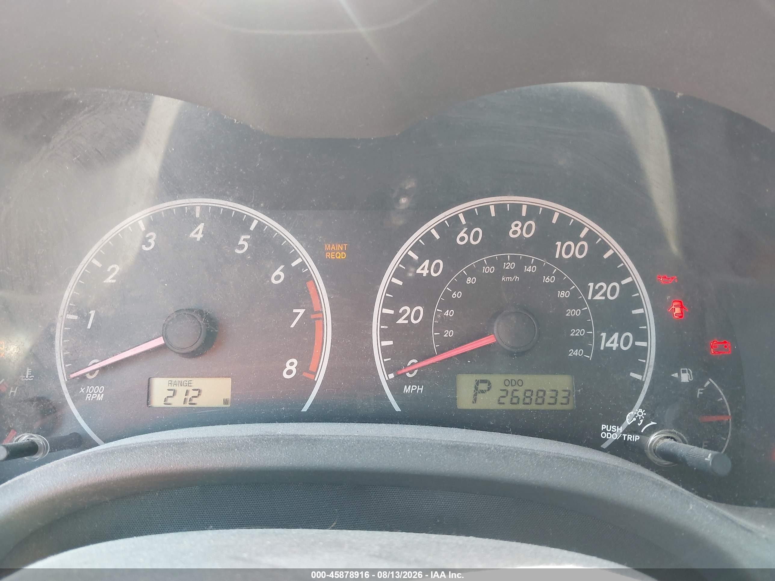 2010 Toyota Corolla Le Red vin: 1NXBU4EE0AZ221449