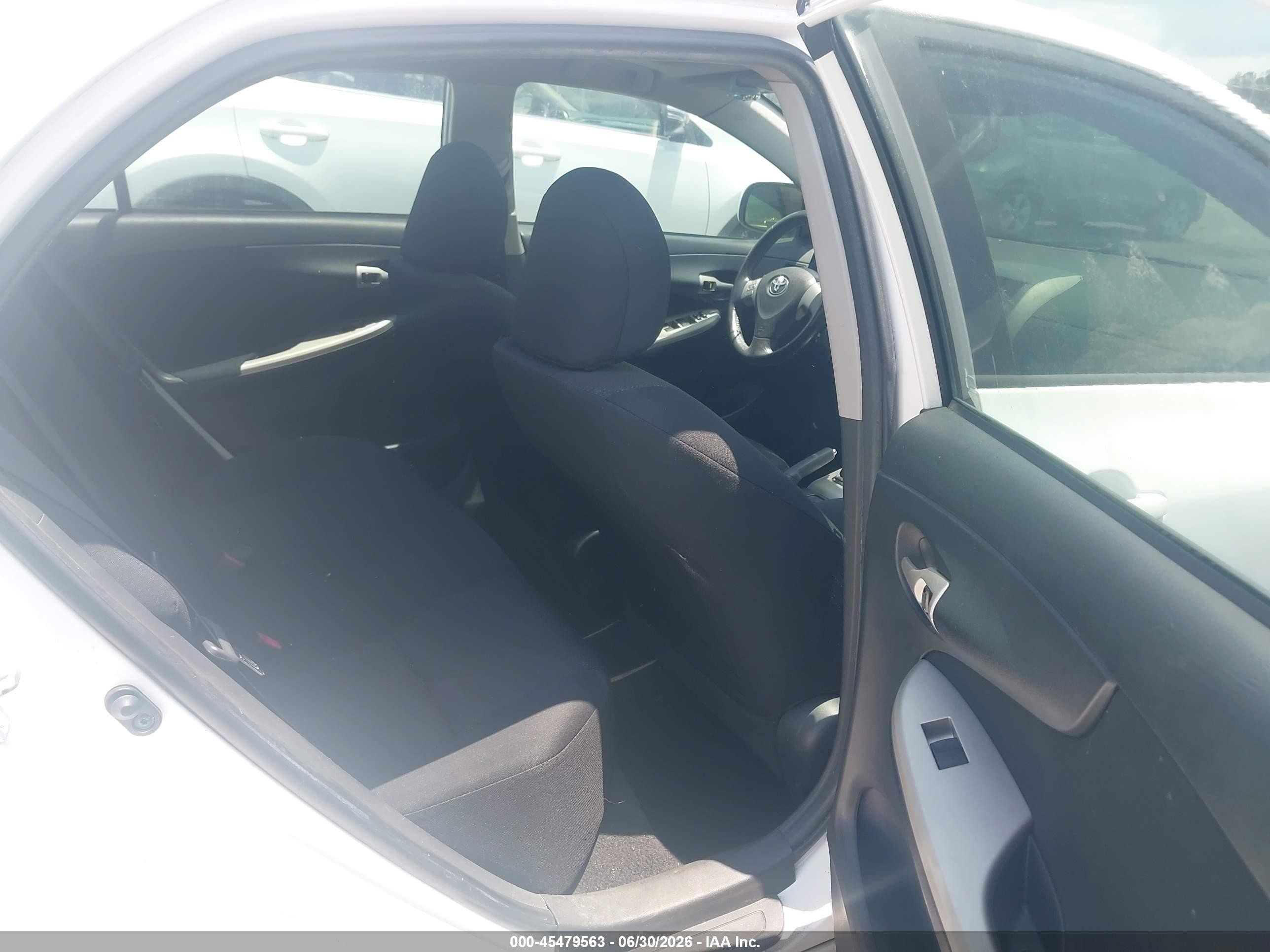 2010 Toyota Corolla S White vin: 1NXBU4EE0AZ231303