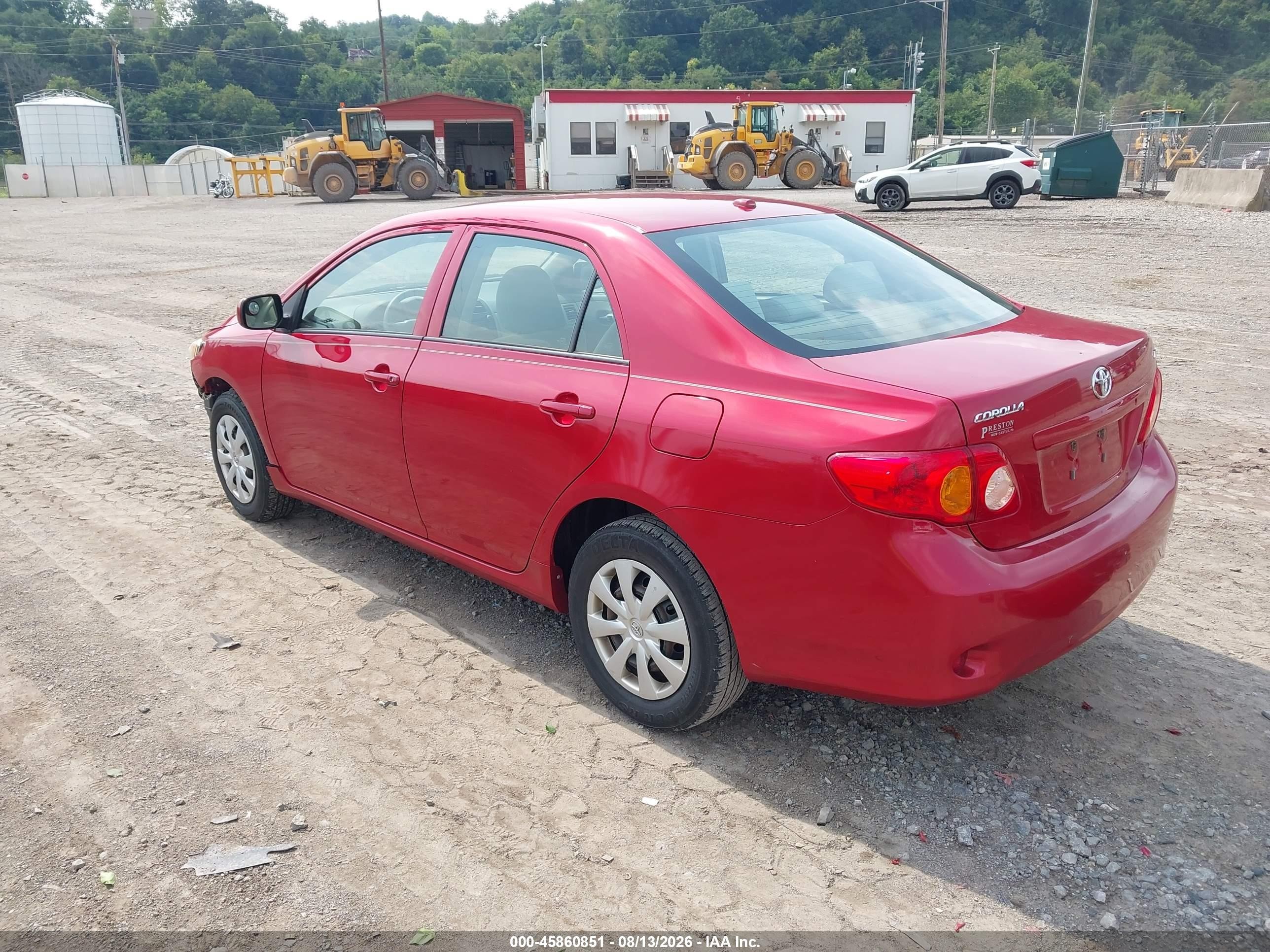 2010 Toyota Corolla Le Red vin: 1NXBU4EE0AZ232435