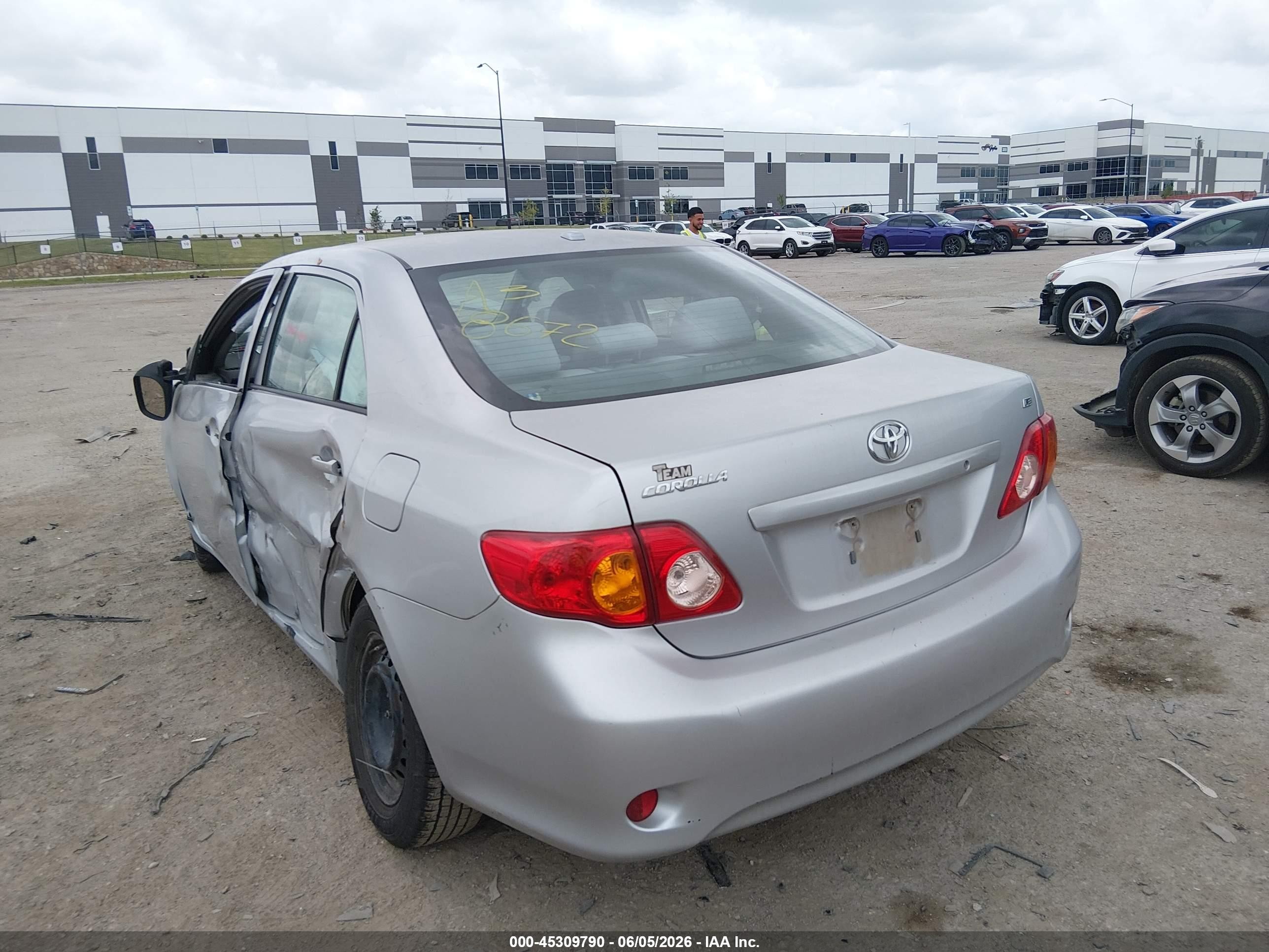 2010 Toyota Corolla Le Silver vin: 1NXBU4EE0AZ238672