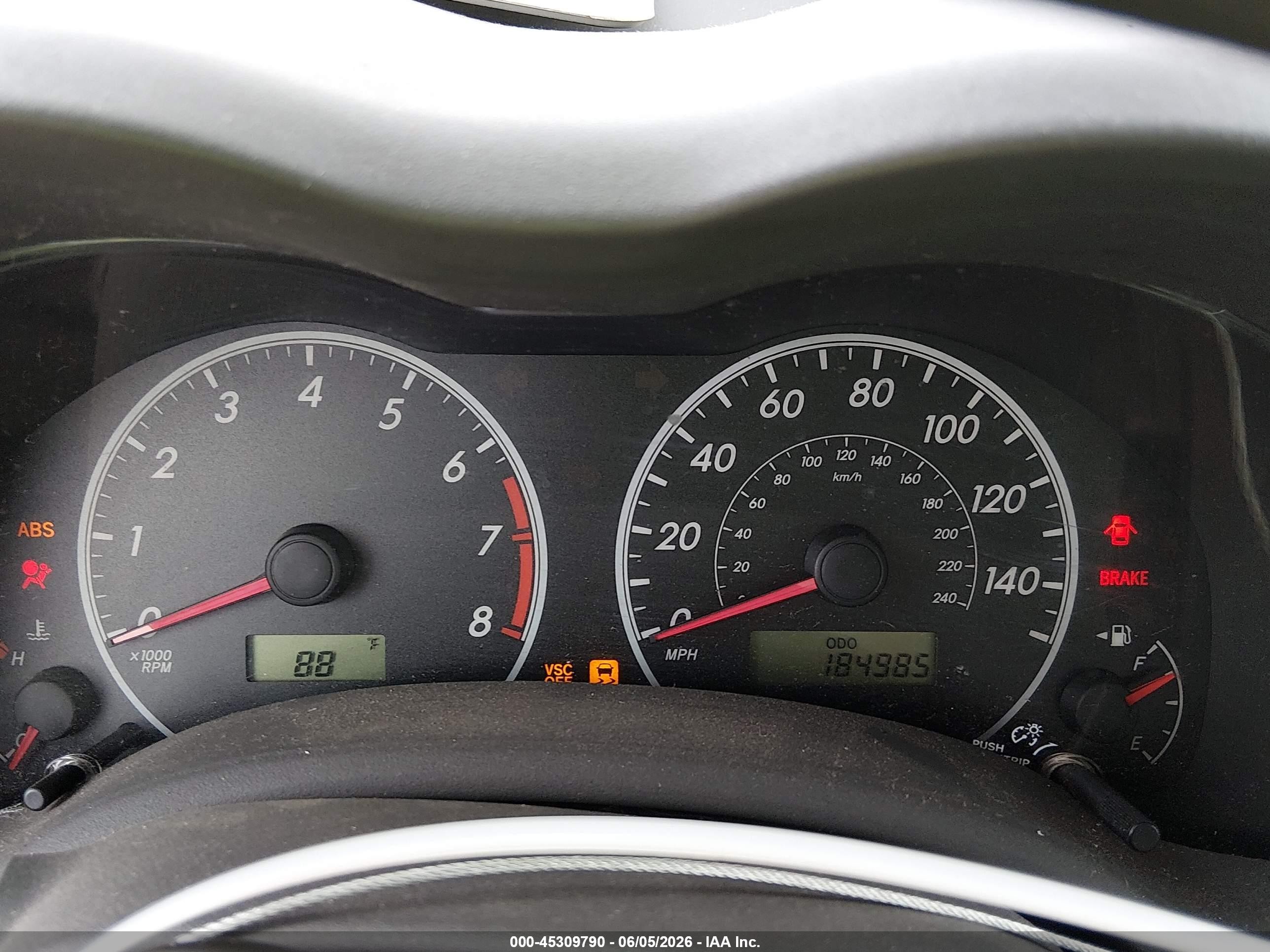 2010 Toyota Corolla Le Silver vin: 1NXBU4EE0AZ238672