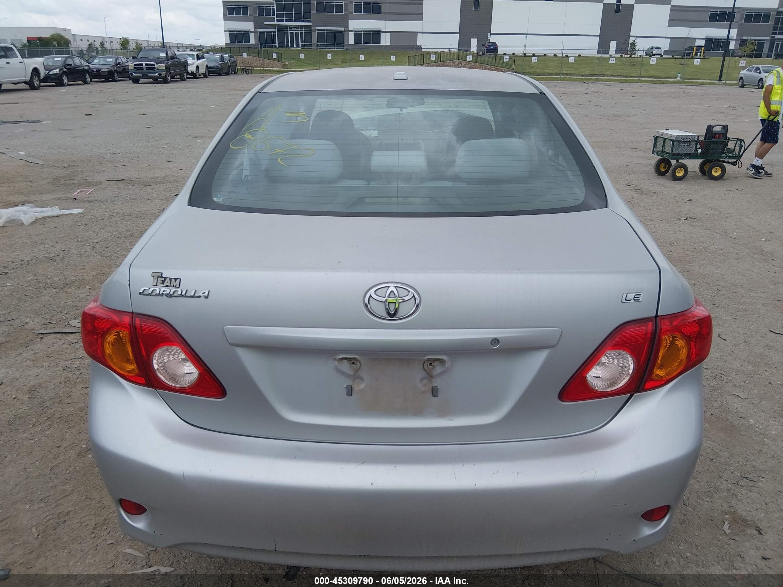 2010 Toyota Corolla Le Silver vin: 1NXBU4EE0AZ238672