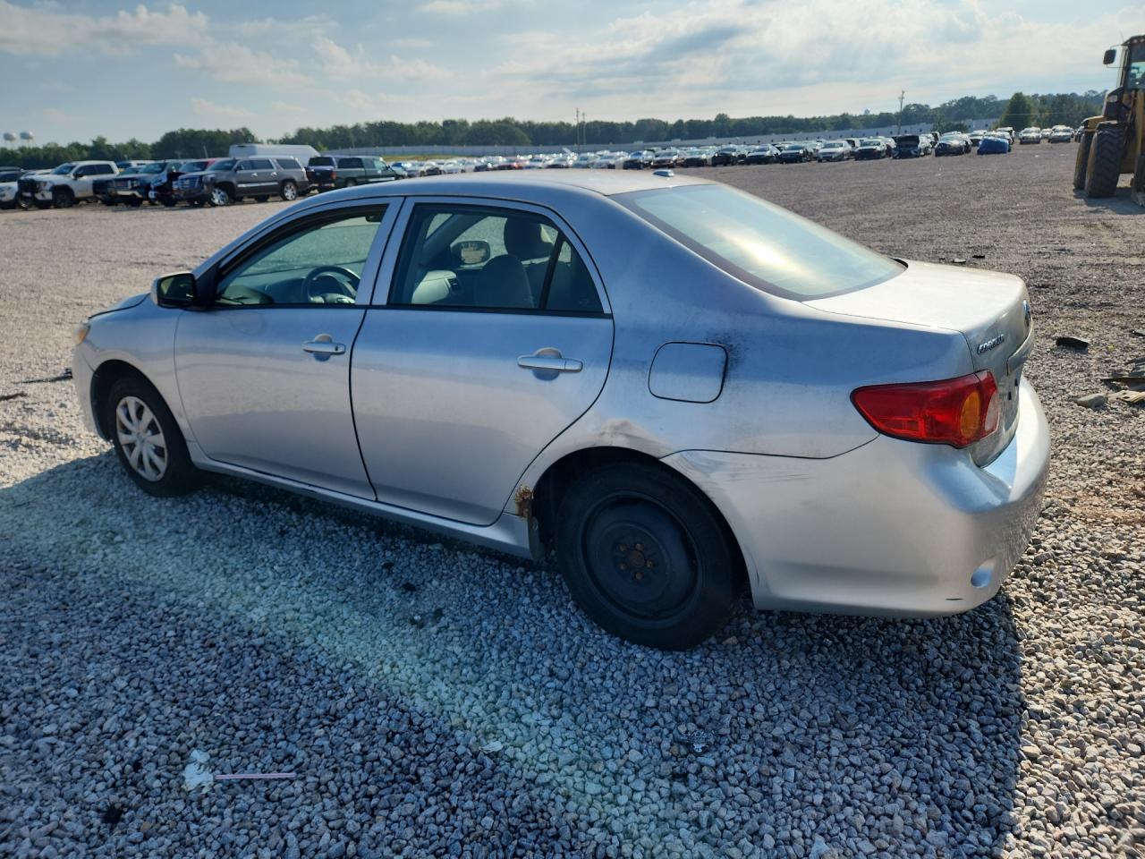 2010 Toyota Corolla Le Silver vin: 1NXBU4EE0AZ243032