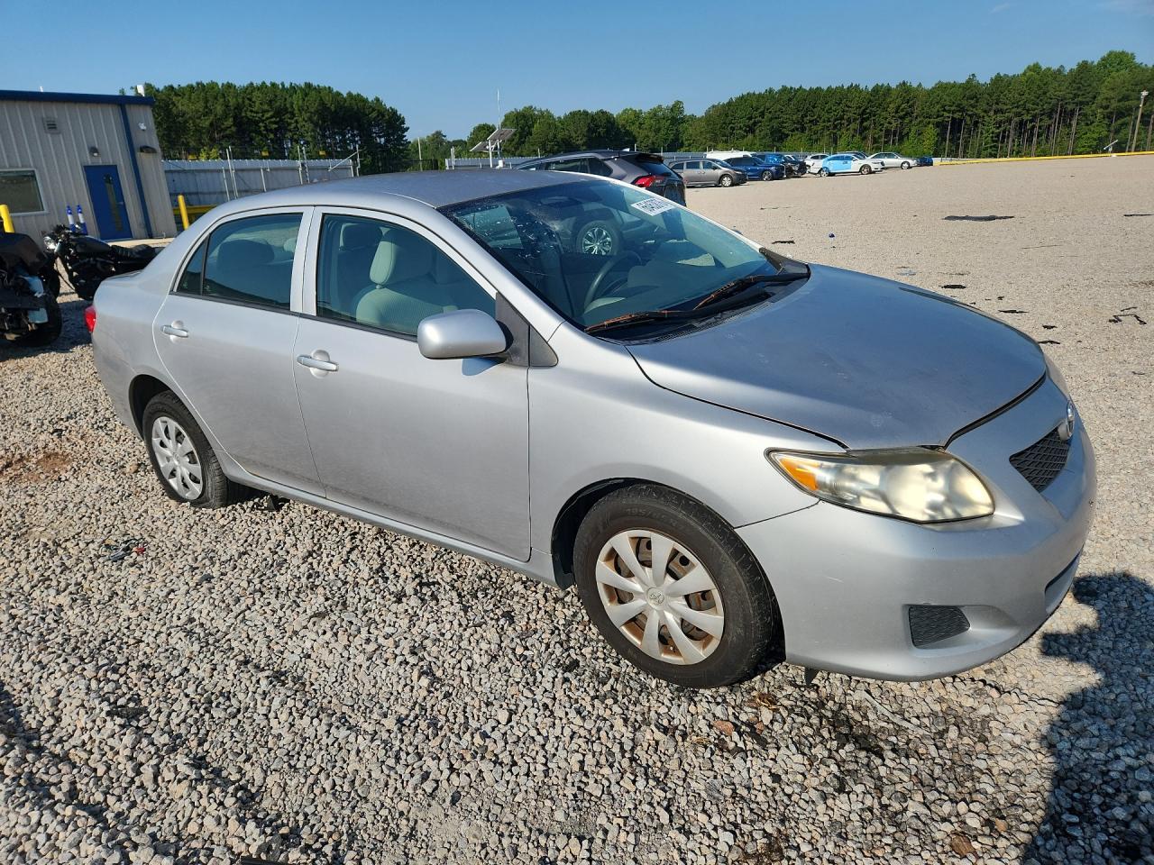 2010 Toyota Corolla Le Silver vin: 1NXBU4EE0AZ243032