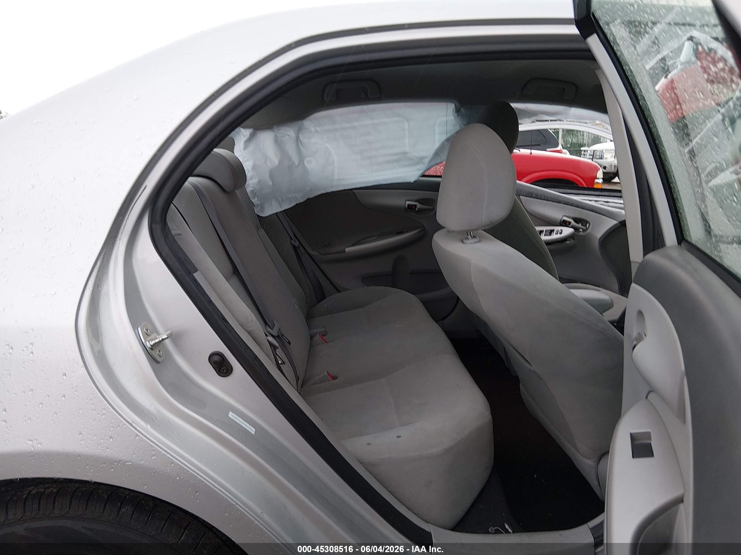 2010 Toyota Corolla Le Gray vin: 1NXBU4EE0AZ251843