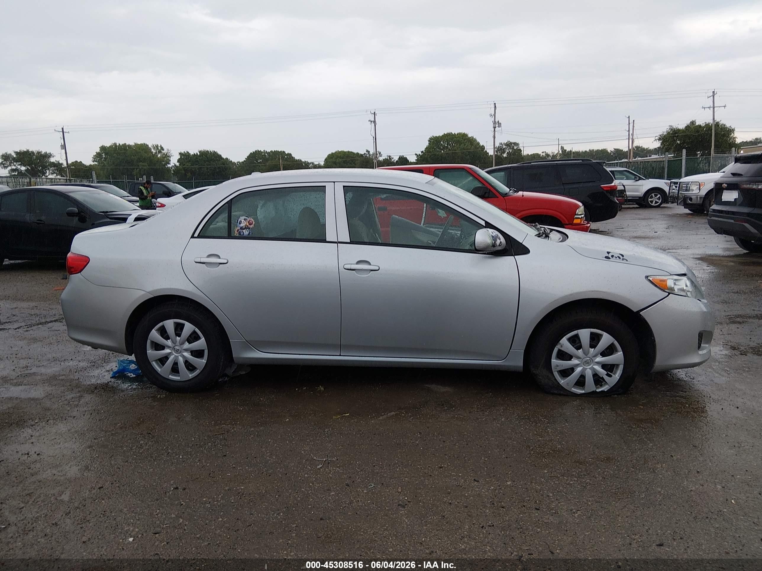 2010 Toyota Corolla Le Gray vin: 1NXBU4EE0AZ251843