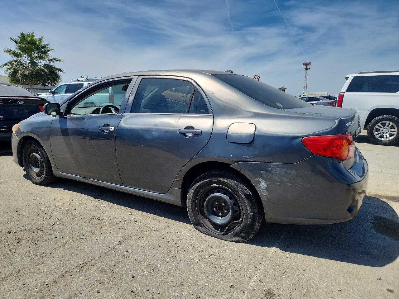 2010 Toyota Corolla Le Gray vin: 1NXBU4EE0AZ256346