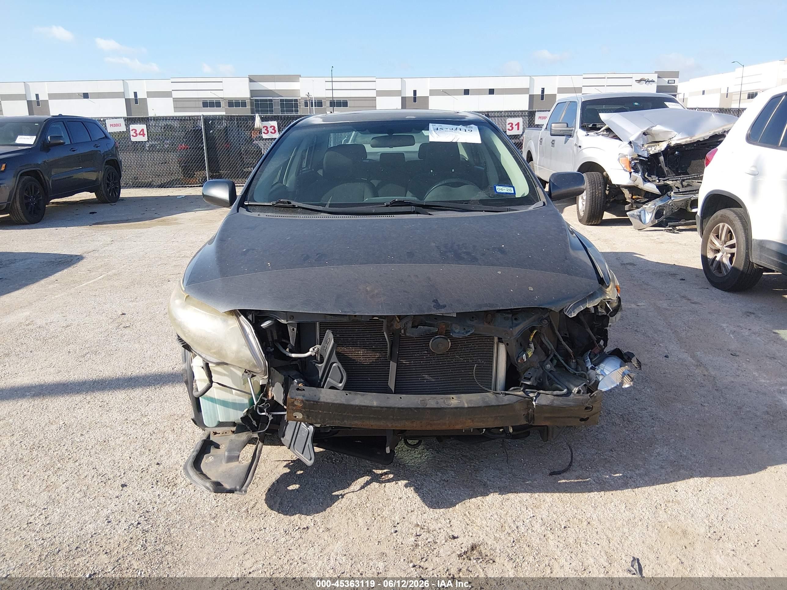 2010 Toyota Corolla S Серый vin: 1NXBU4EE0AZ259490