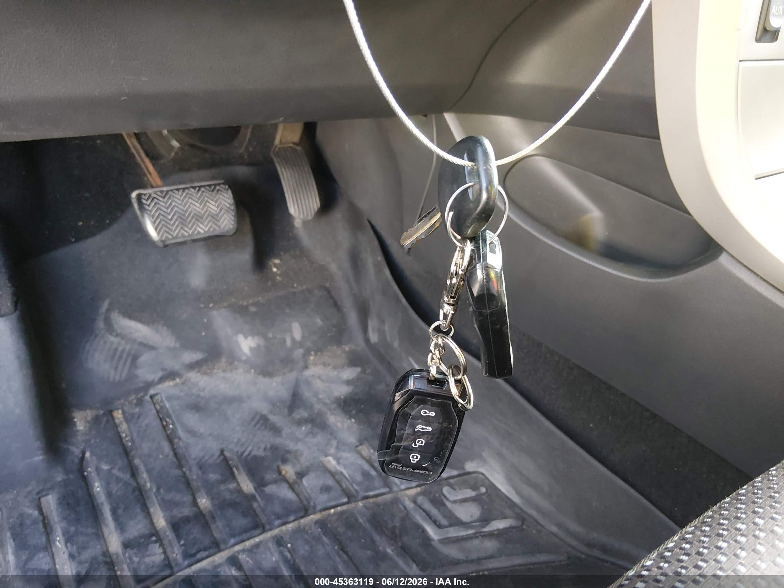 2010 Toyota Corolla S Серый vin: 1NXBU4EE0AZ259490