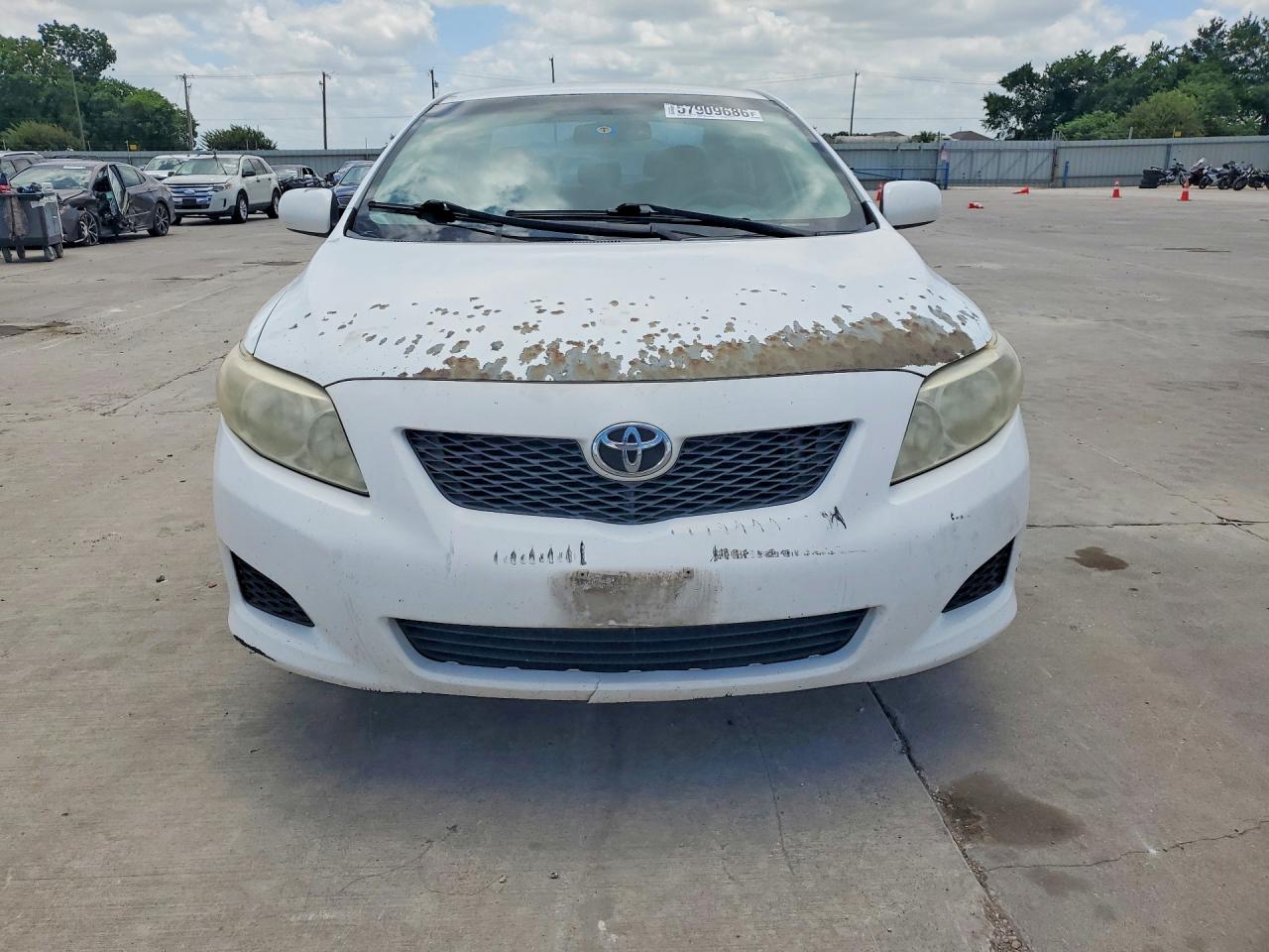 2010 Toyota Corolla Le White vin: 1NXBU4EE0AZ270148