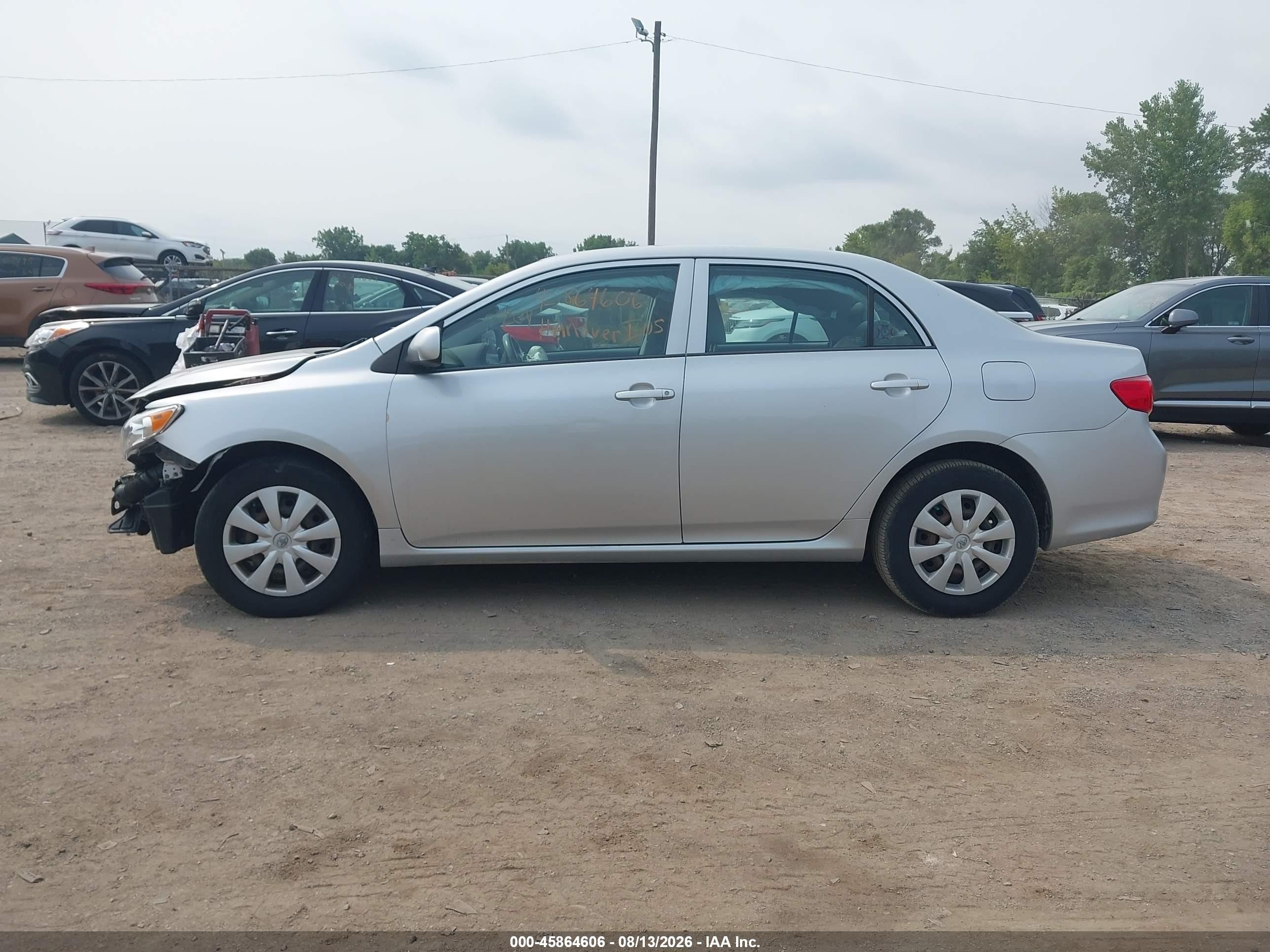 2010 Toyota Corolla Le Silver vin: 1NXBU4EE0AZ275611
